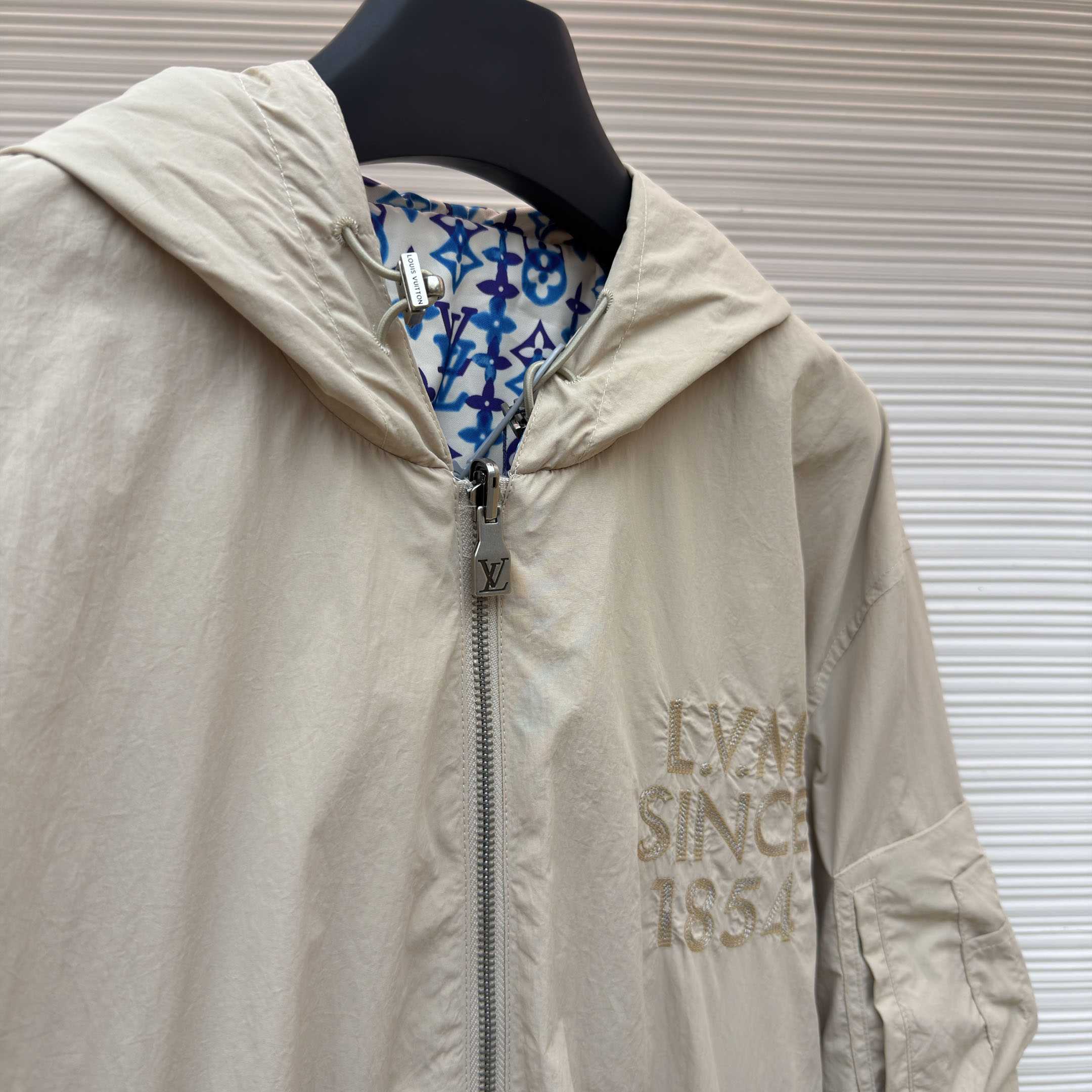 Louis Vuitton Reversible Windbreaker 1AJUW3 - DesignerGu
