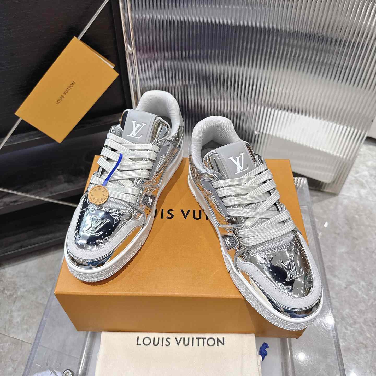 Louis Vuitton LV Trainer Sneaker 1AJCL9 (upon uk size） - DesignerGu