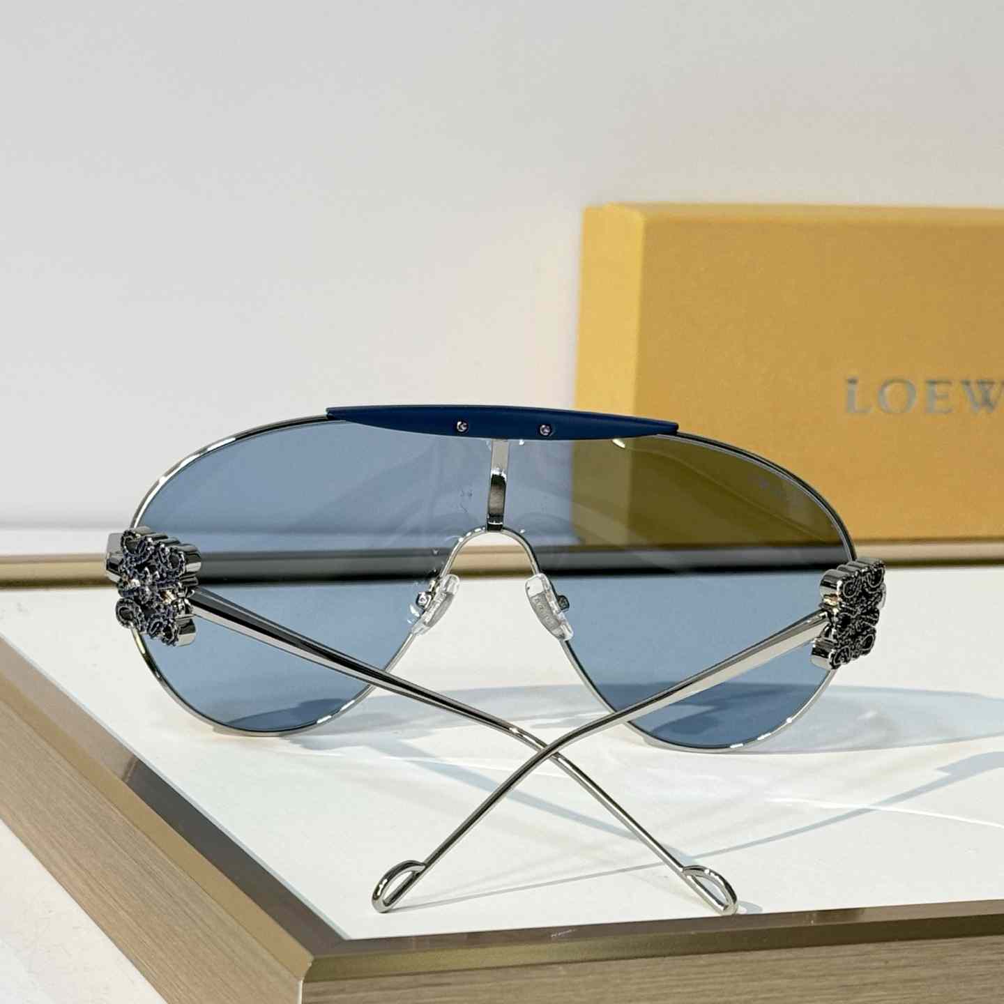 Loewe LW1746LS Sunglasses - DesignerGu