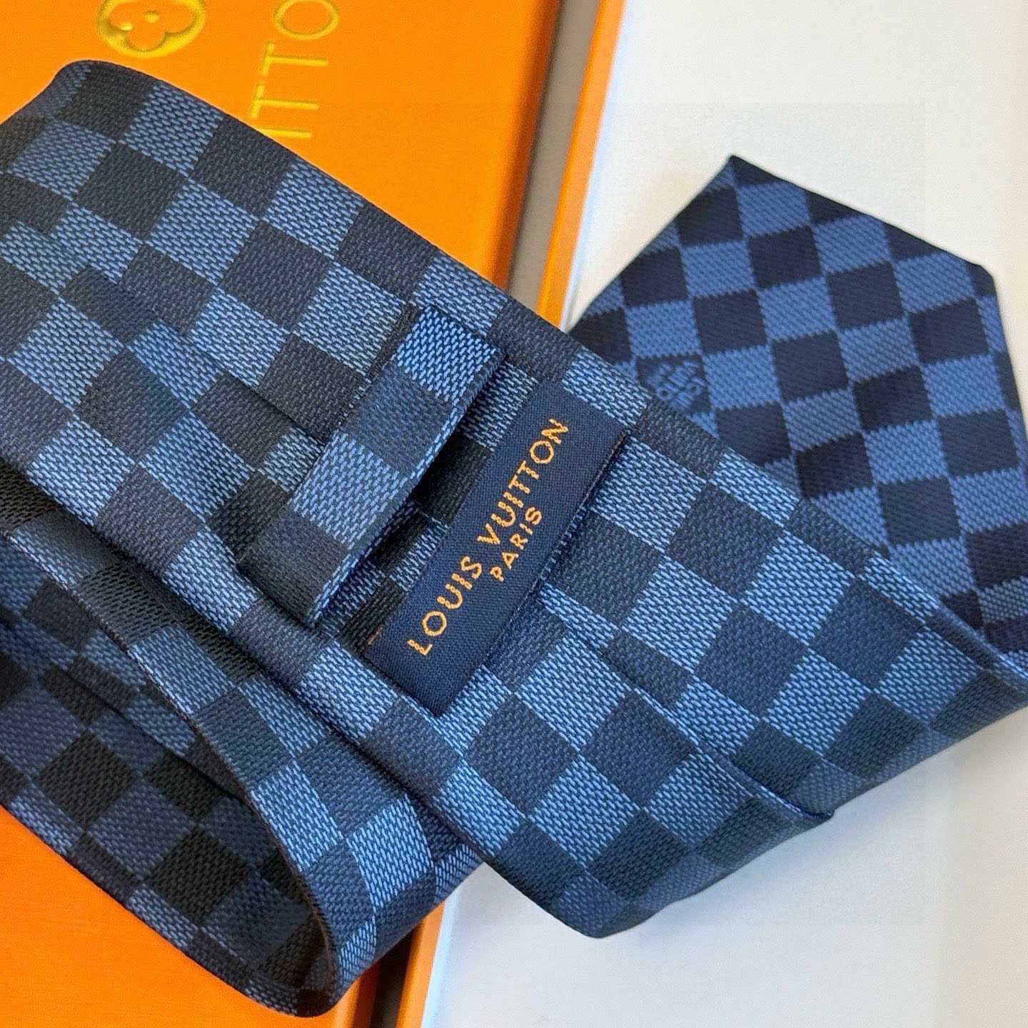 Louis Vuitton Damier Classique Tie M78753 - DesignerGu