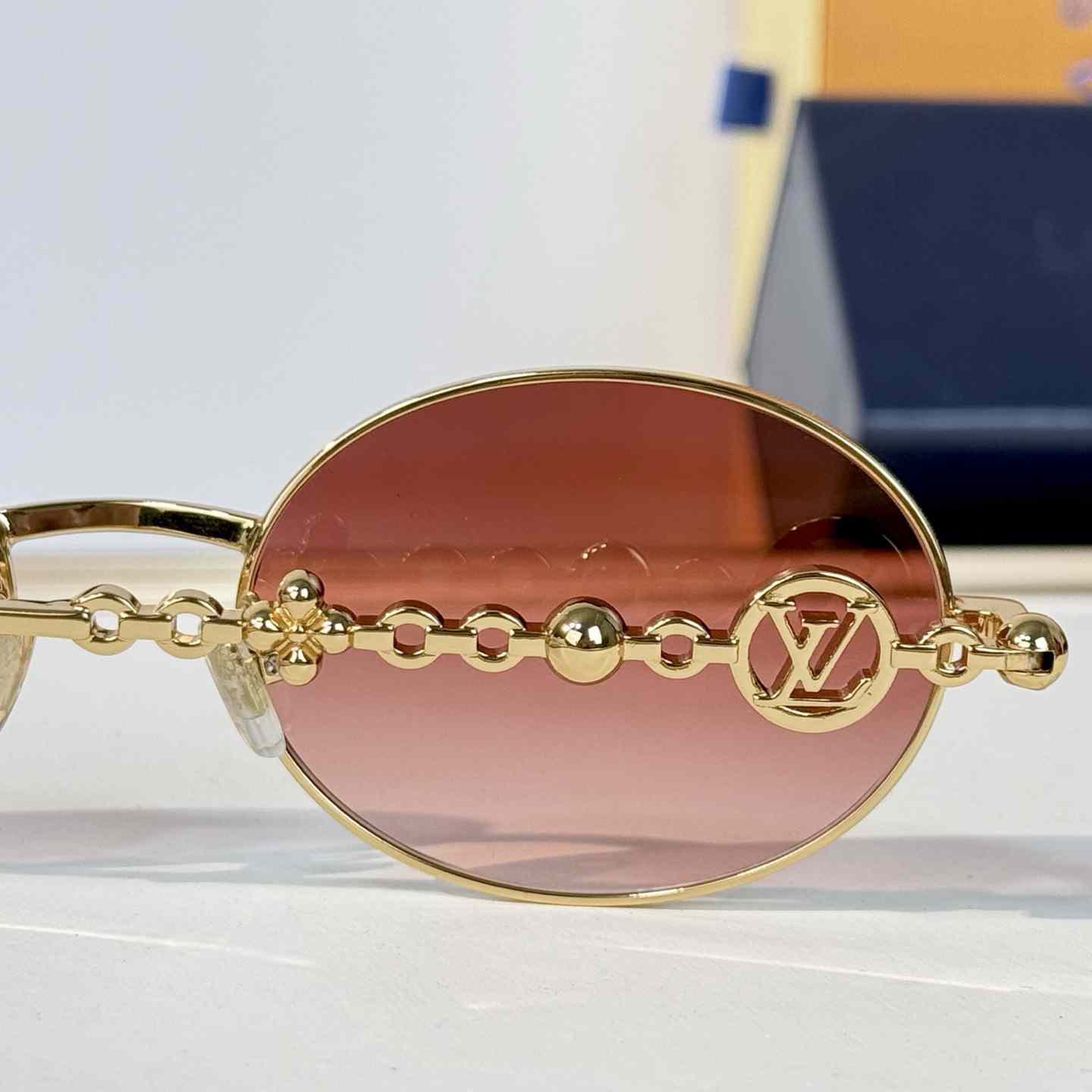 Louis Vuitton Z7336U Sunglasses   - DesignerGu