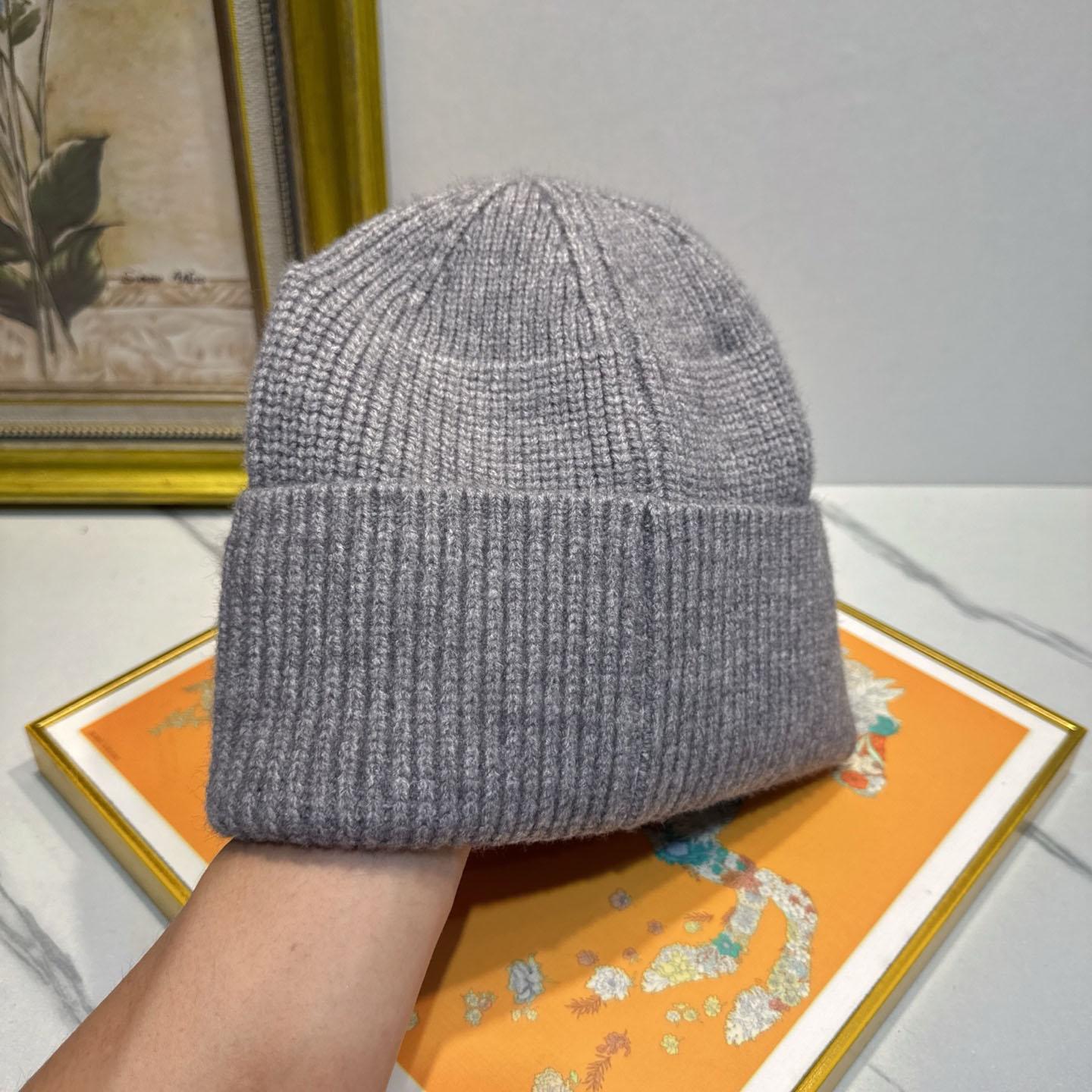 Chrome Hearts Horseshoe Beanie - DesignerGu
