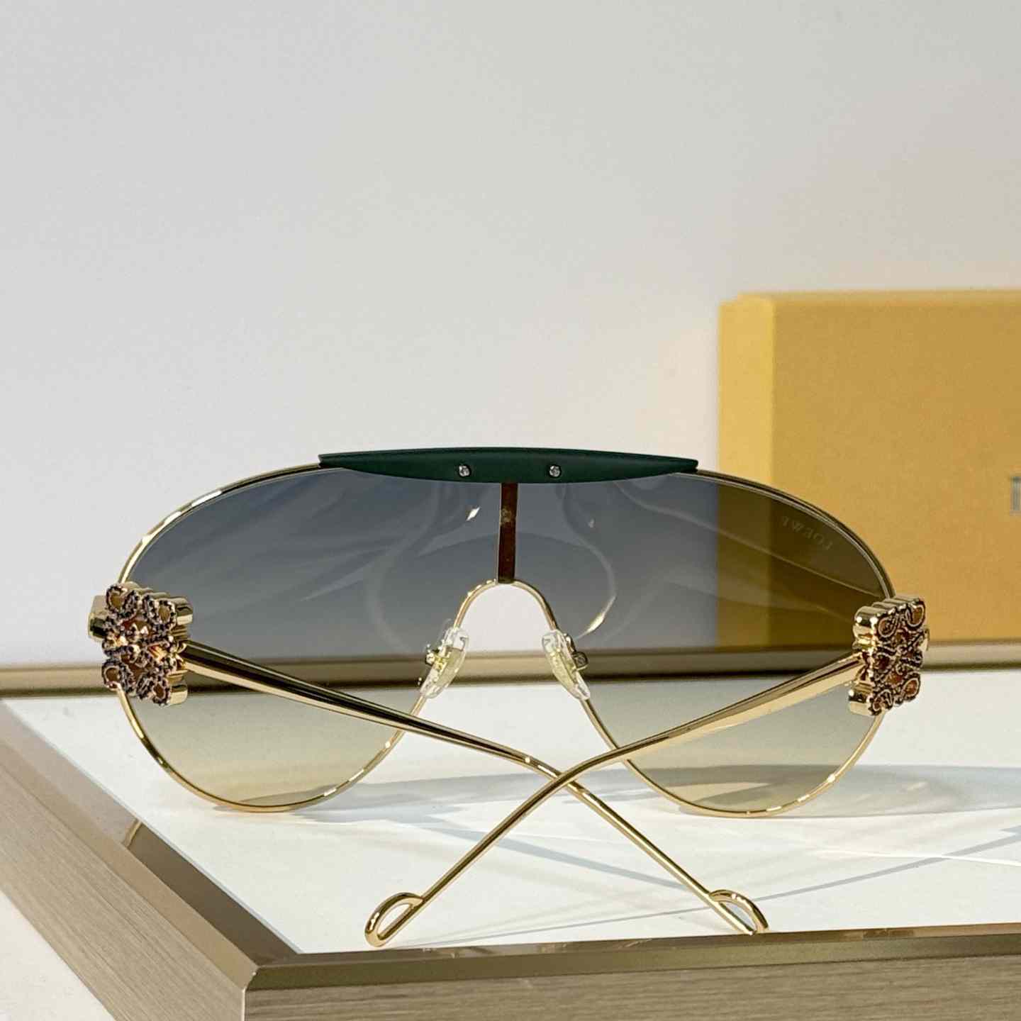 Loewe LW1746LS Sunglasses - DesignerGu