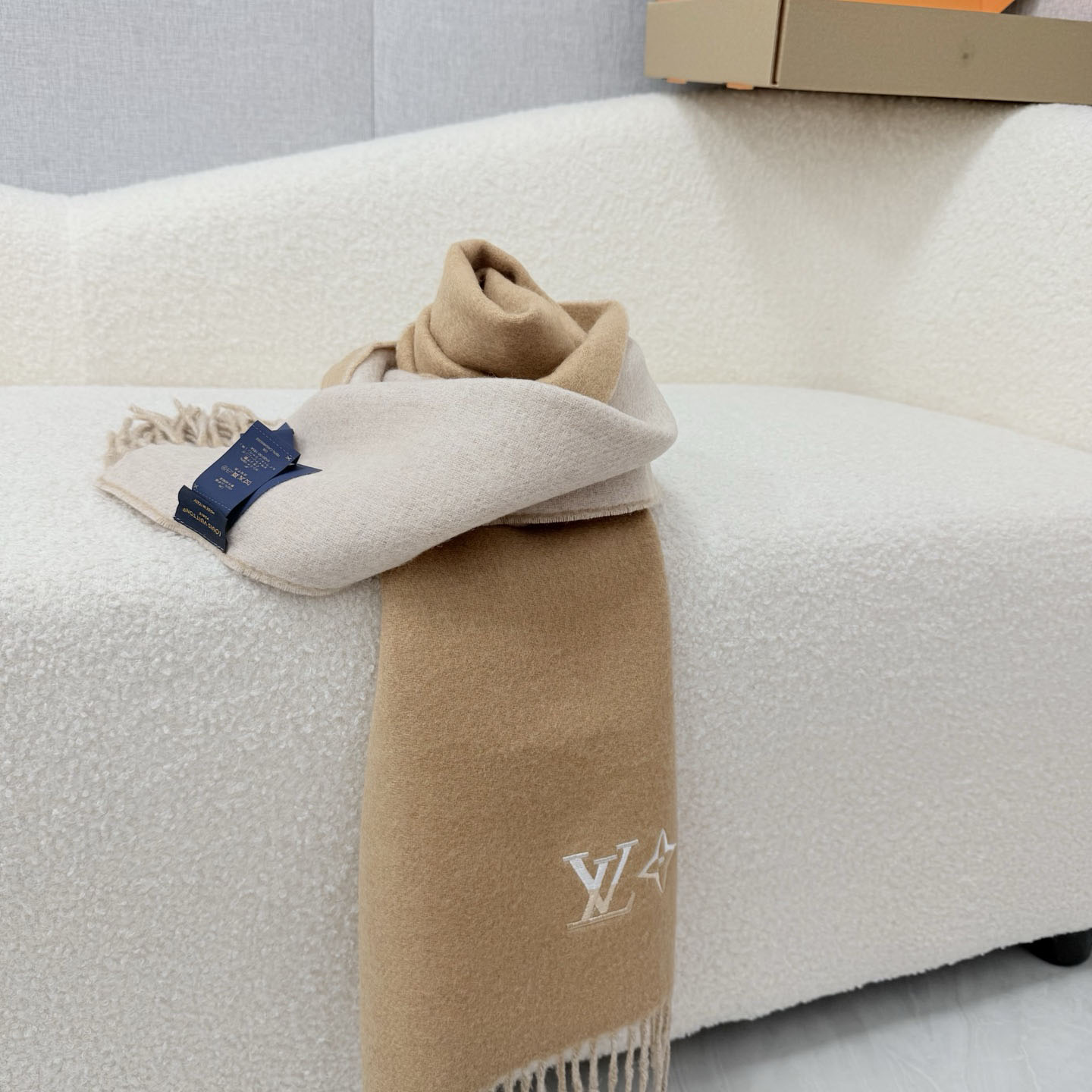 Louis Vuitton LV Dual Scarf - DesignerGu