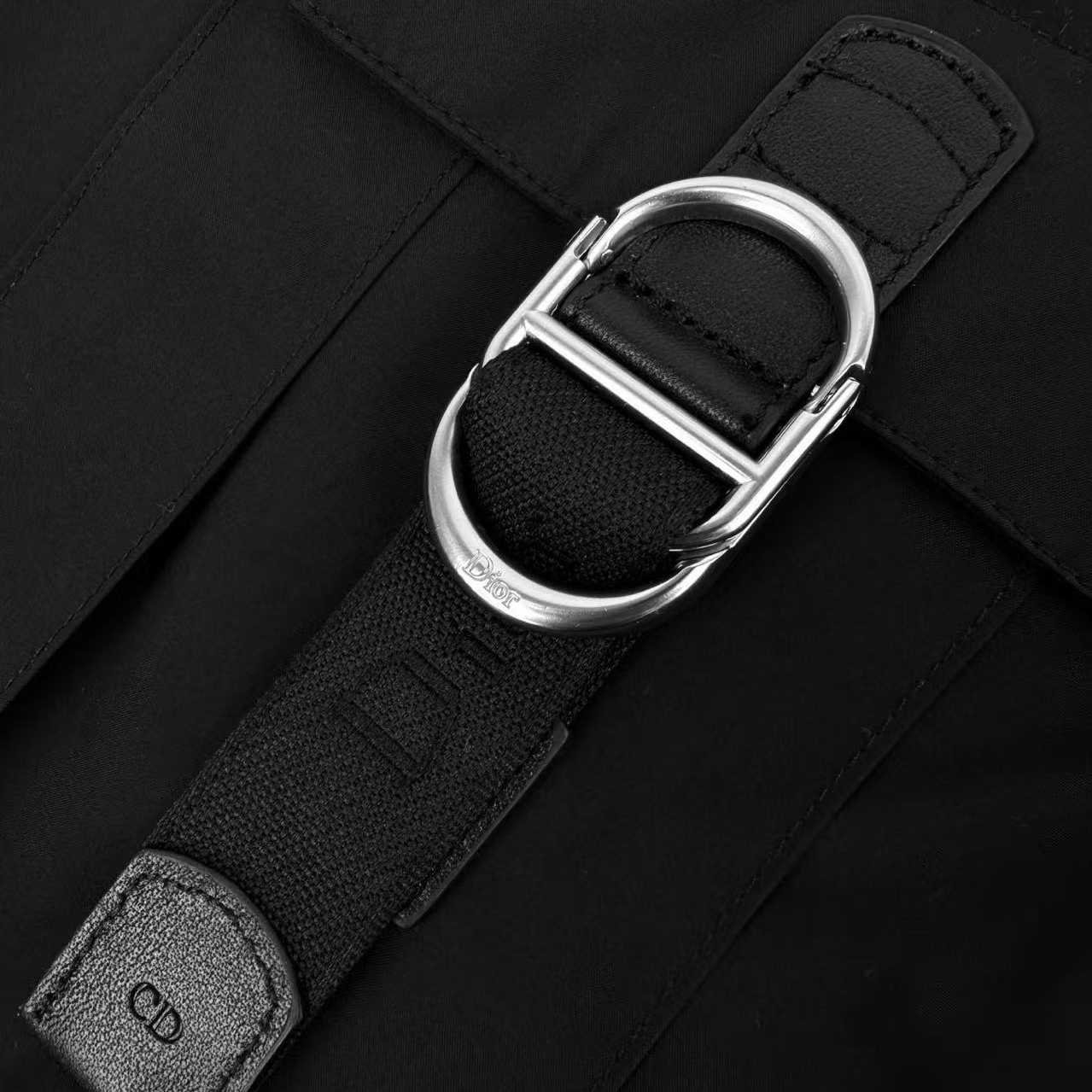 Dior Zipped Overshirt With CD Buckle - DesignerGu