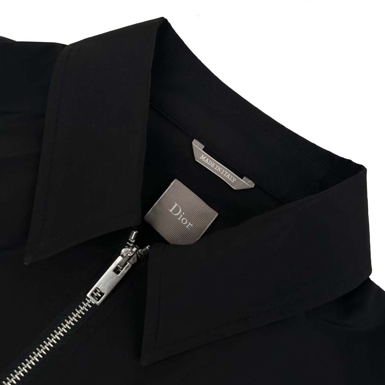 Dior Zipped Overshirt With CD Buckle - DesignerGu