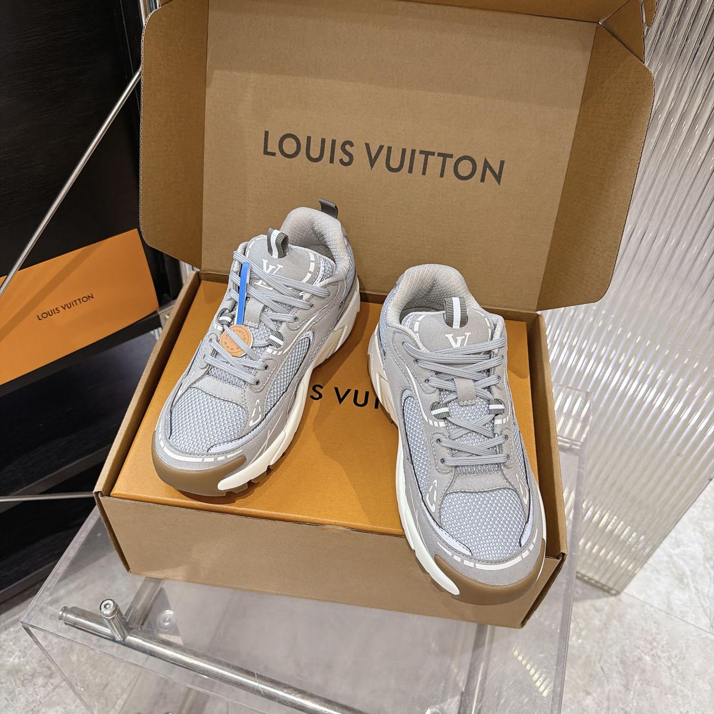 Louis Vuitton LV Tatic Runner Sneaker 1AKC53 （upon uk size） - DesignerGu