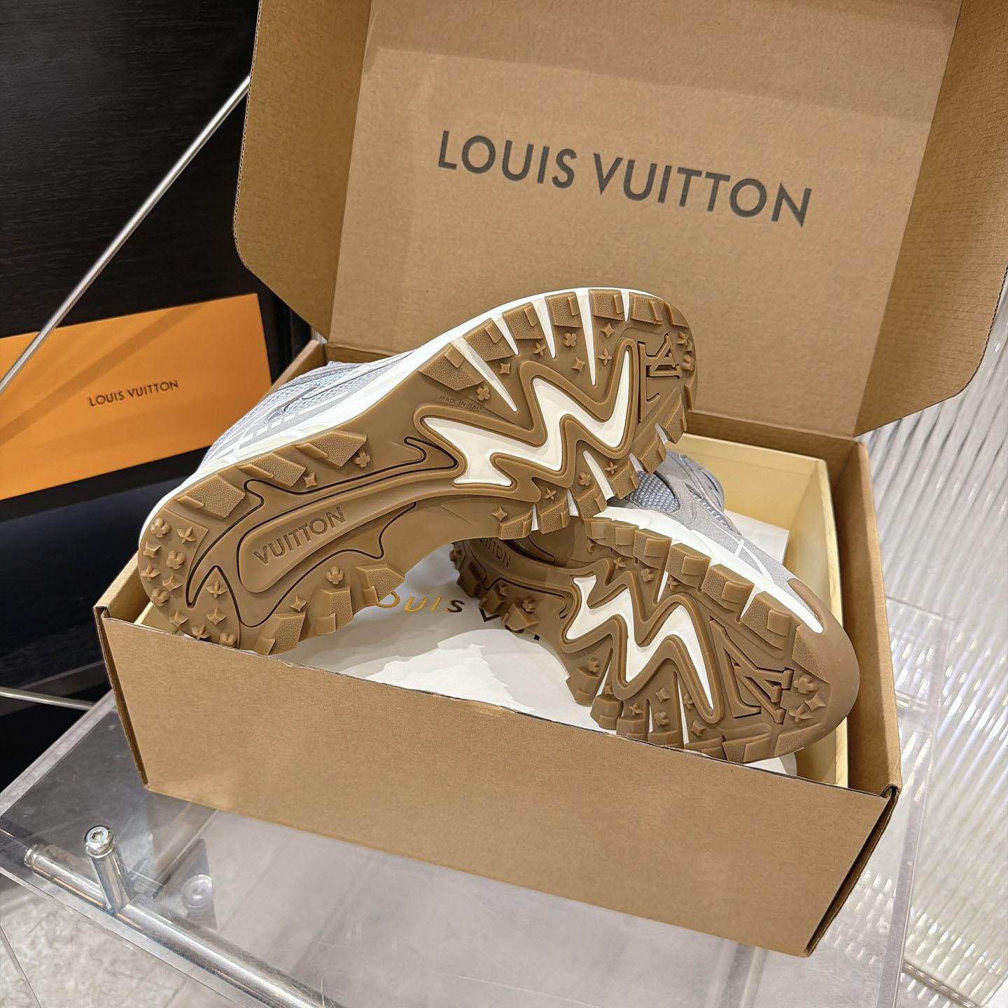 Louis Vuitton LV Tatic Runner Sneaker 1AKC53 （upon uk size） - DesignerGu