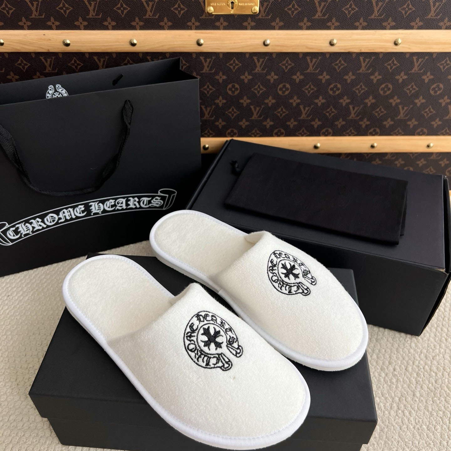 Chrome Hearts Malibu Hotel Slippers  - DesignerGu