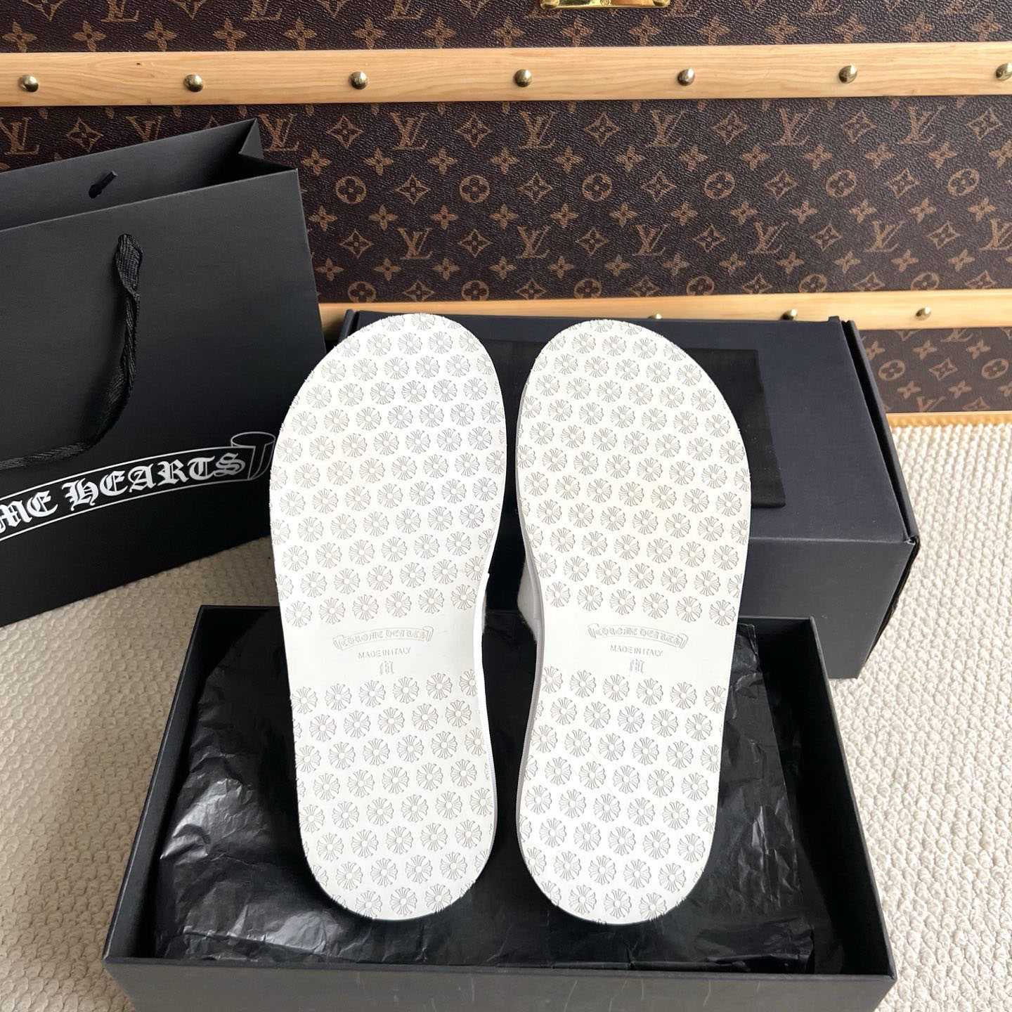 Chrome Hearts Malibu Hotel Slippers  - DesignerGu