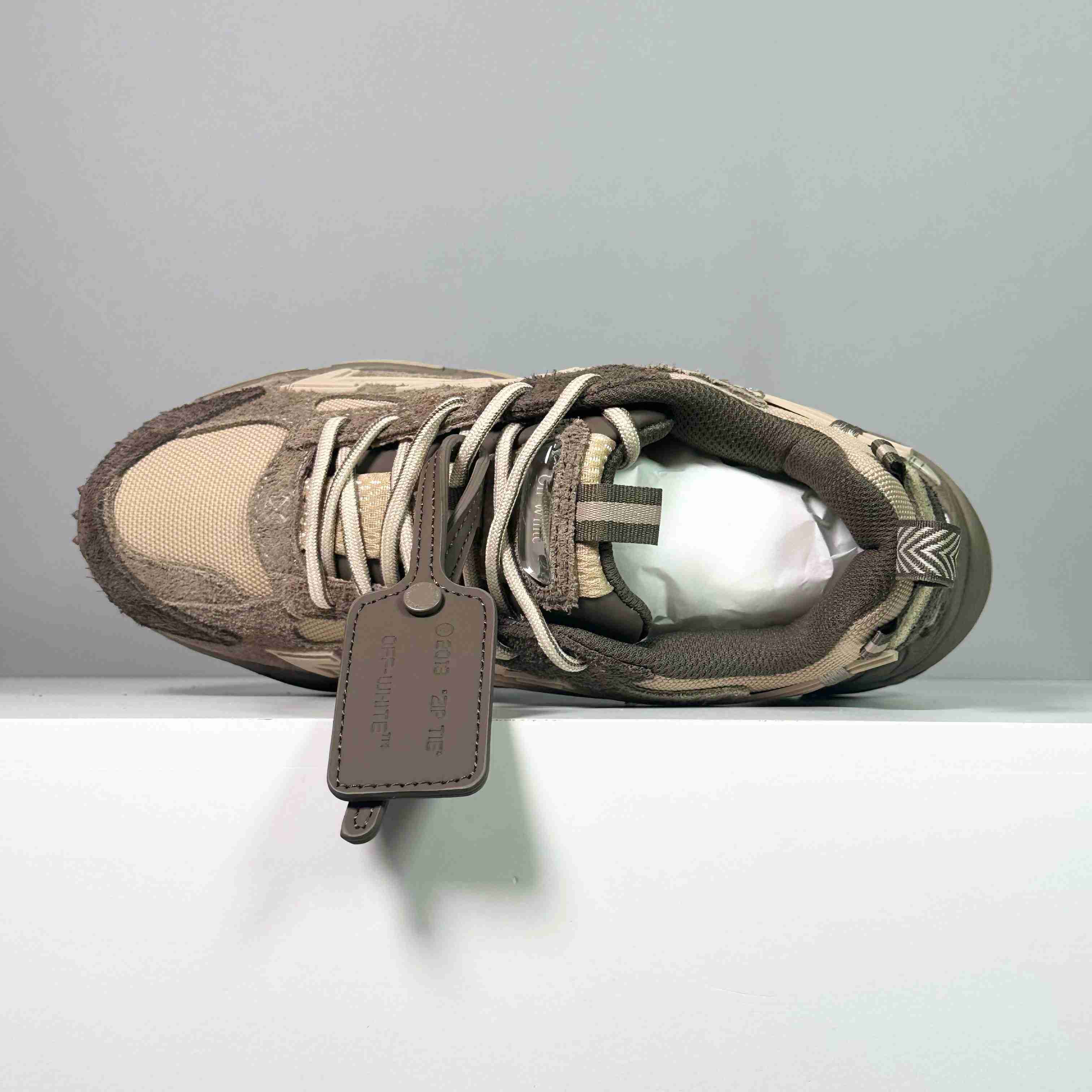 Off-White Brown Be Right Back Logo Combination Sneakers - DesignerGu