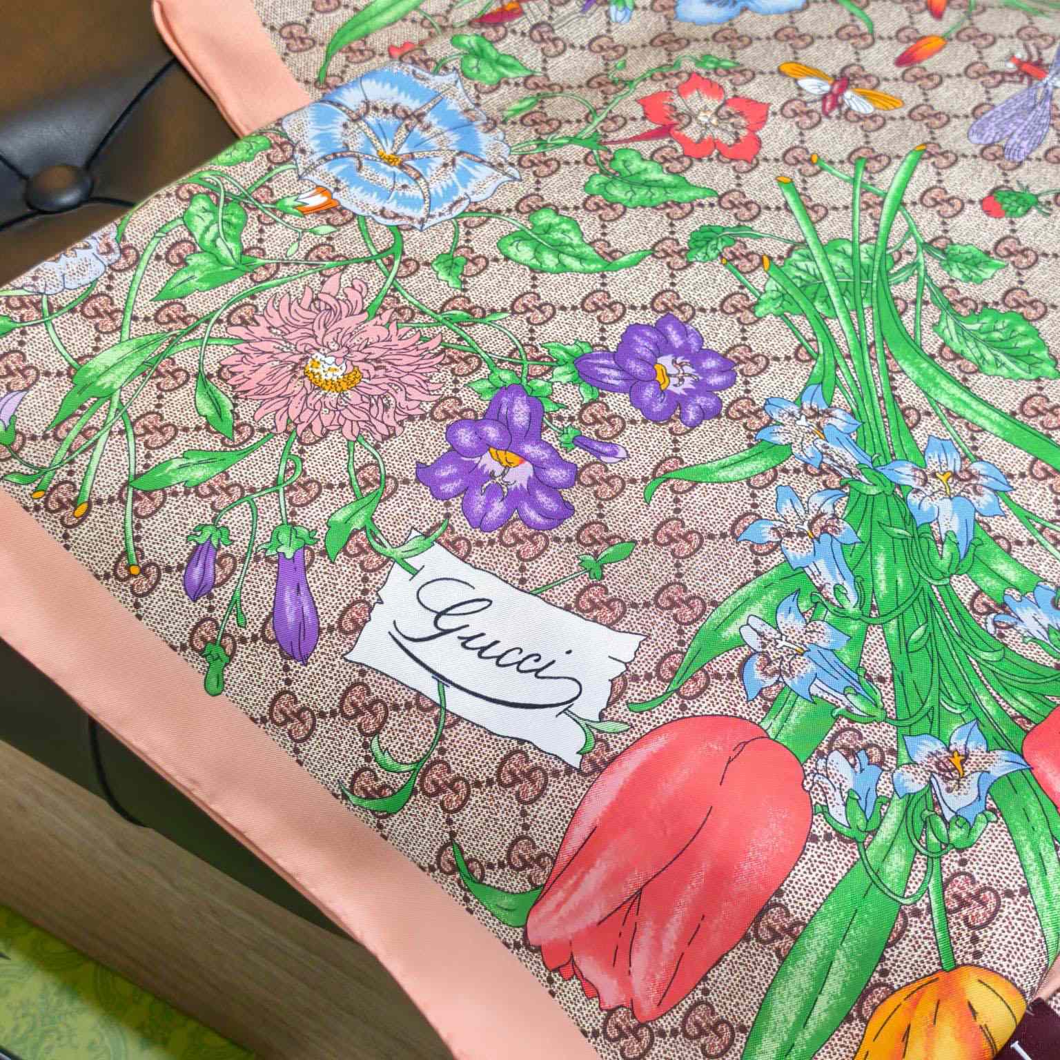 Gucci Printed Flora Silk Twill Carré - DesignerGu