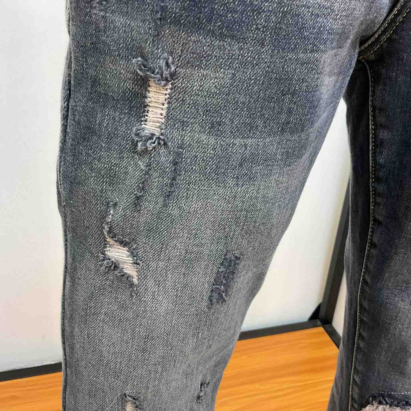 Amiri Jeans   - DesignerGu