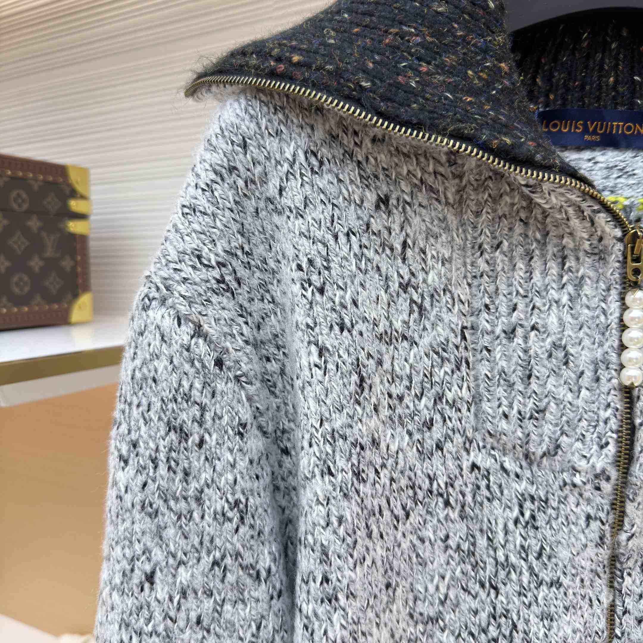 Louis Vuitton Zippered Knitted Blouson 1AIMD3 - DesignerGu