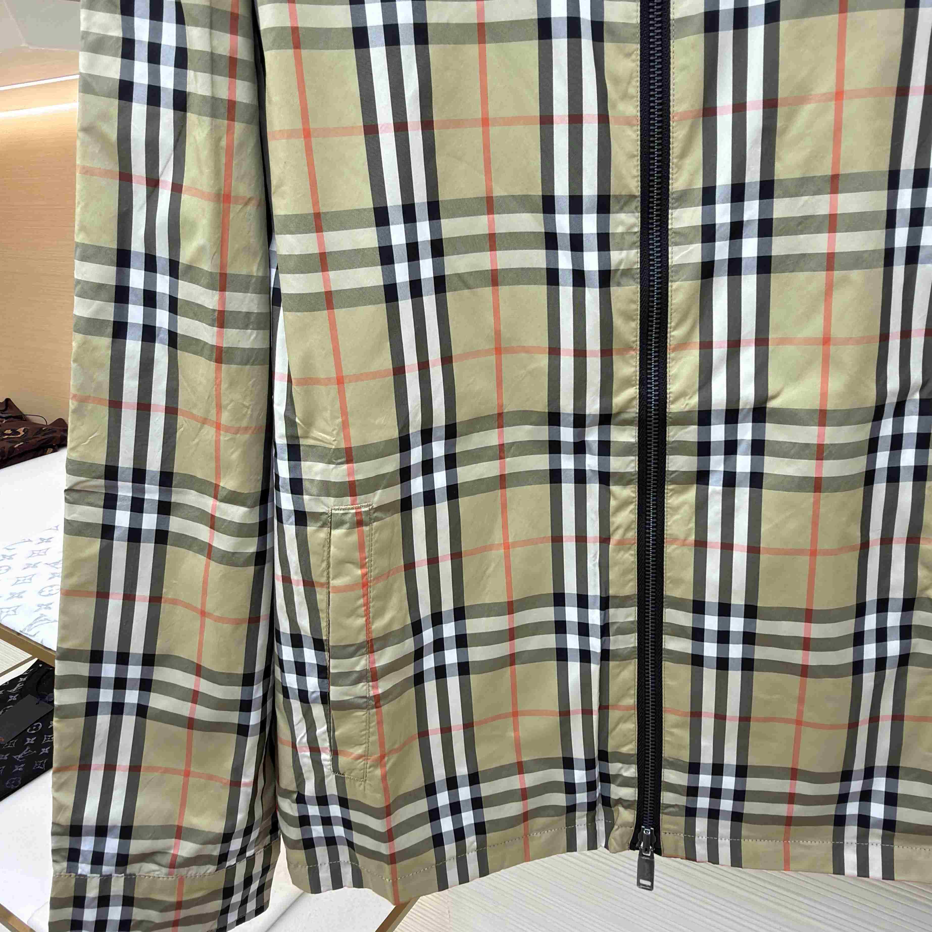 Burberry Reversible Nylon Bloomsbury Harrington Jacket - DesignerGu