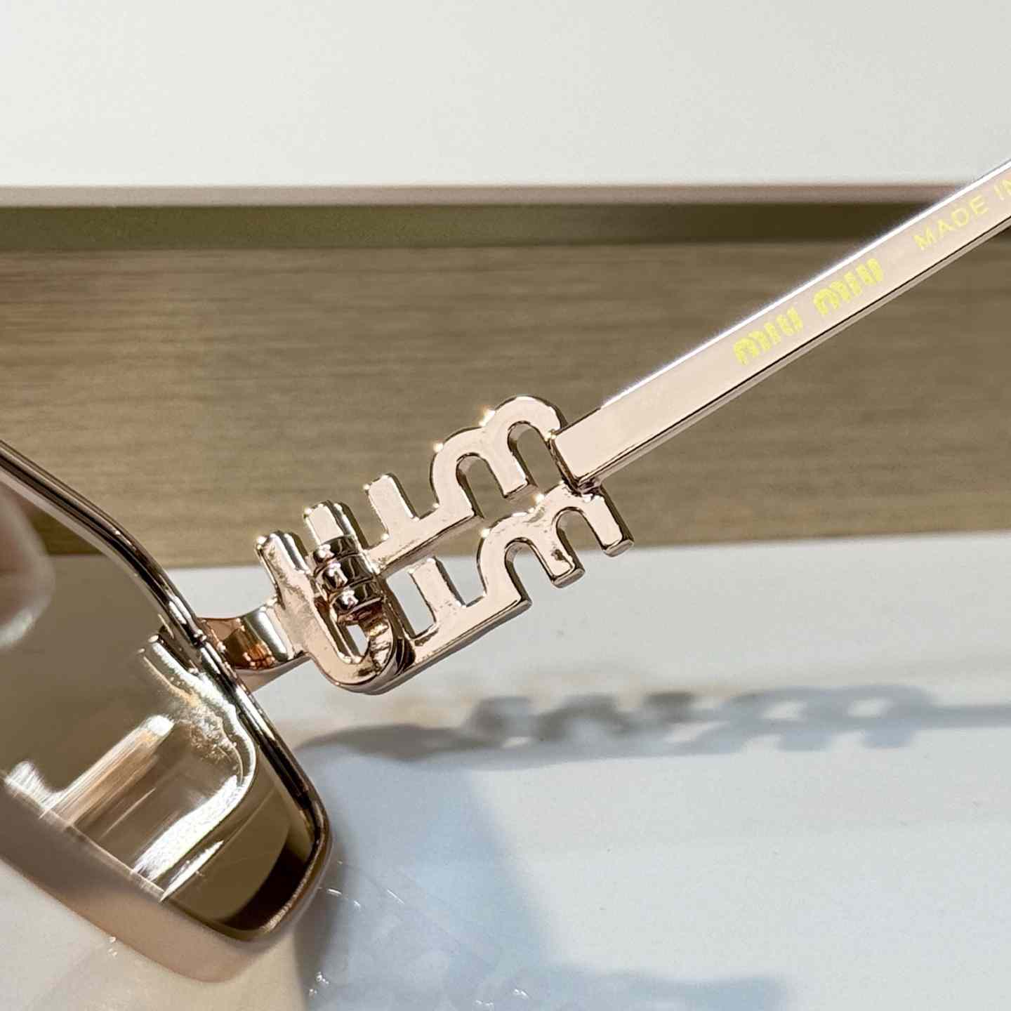 Miu Miu MU 504ZS Sunglasses - DesignerGu