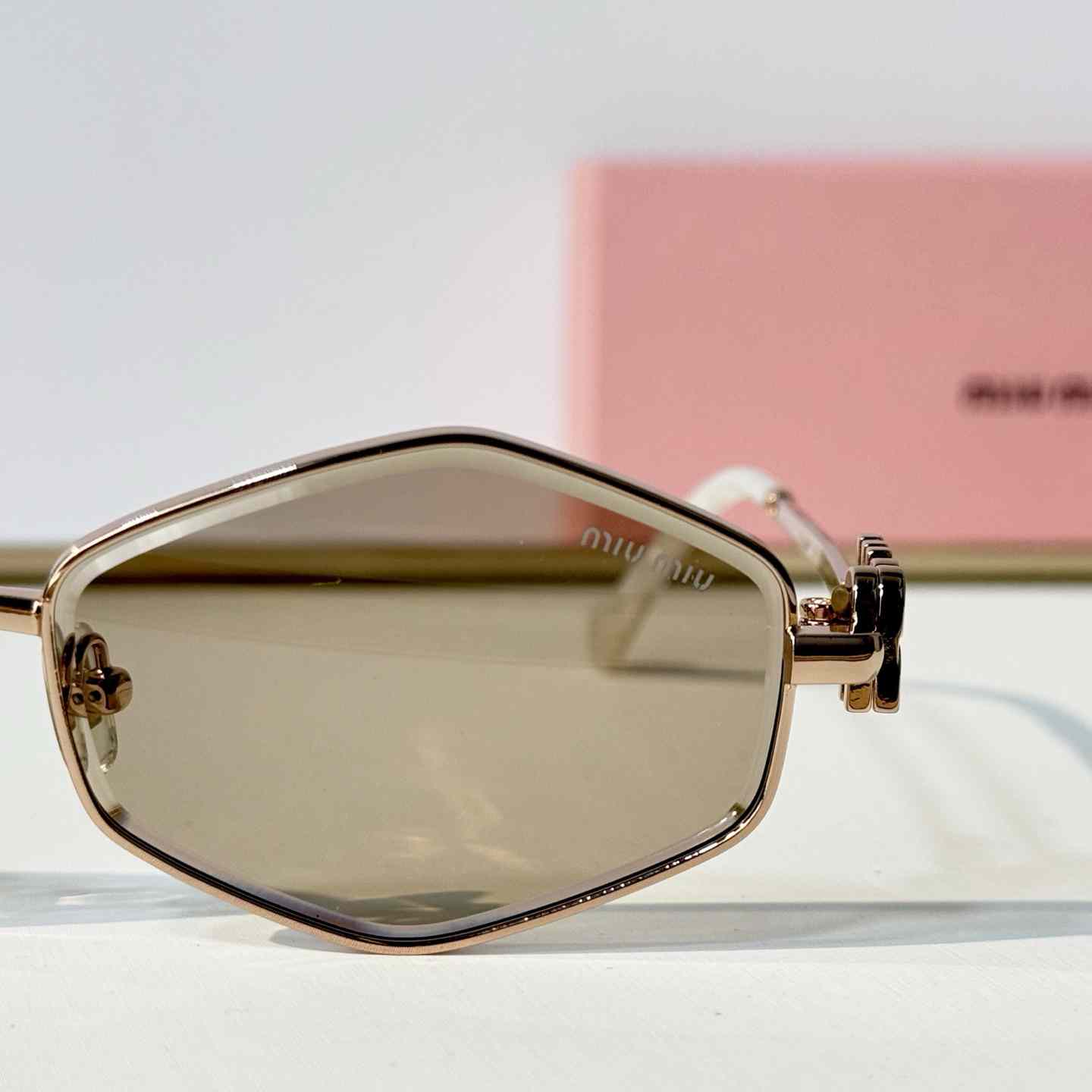Miu Miu MU 504ZS Sunglasses - DesignerGu