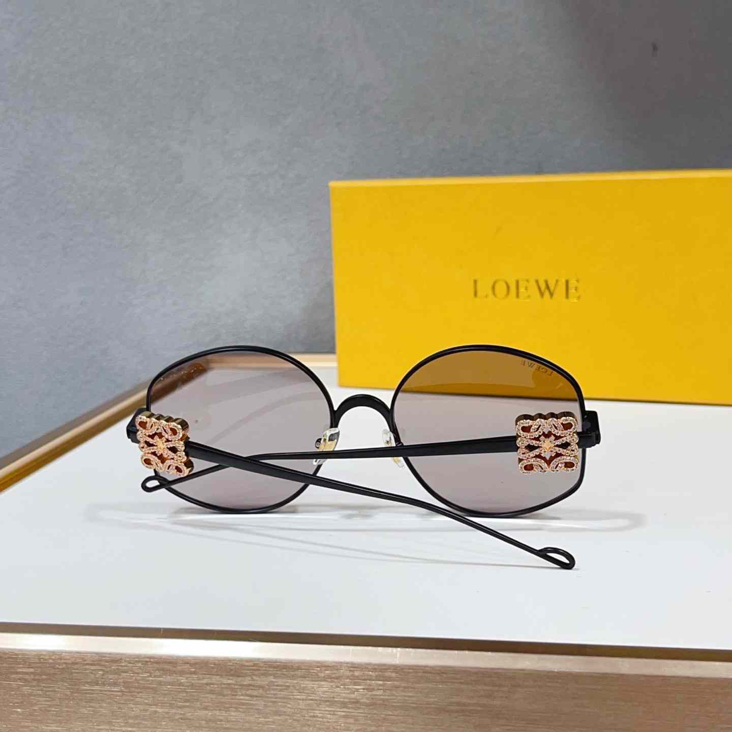 Loewe LW1733LS Sunglasses  - DesignerGu