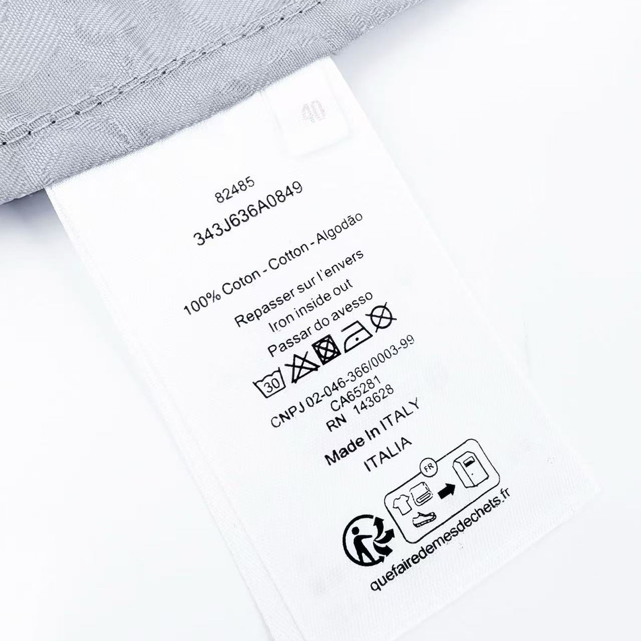 Dior Zipped Cropped Jacket - DesignerGu