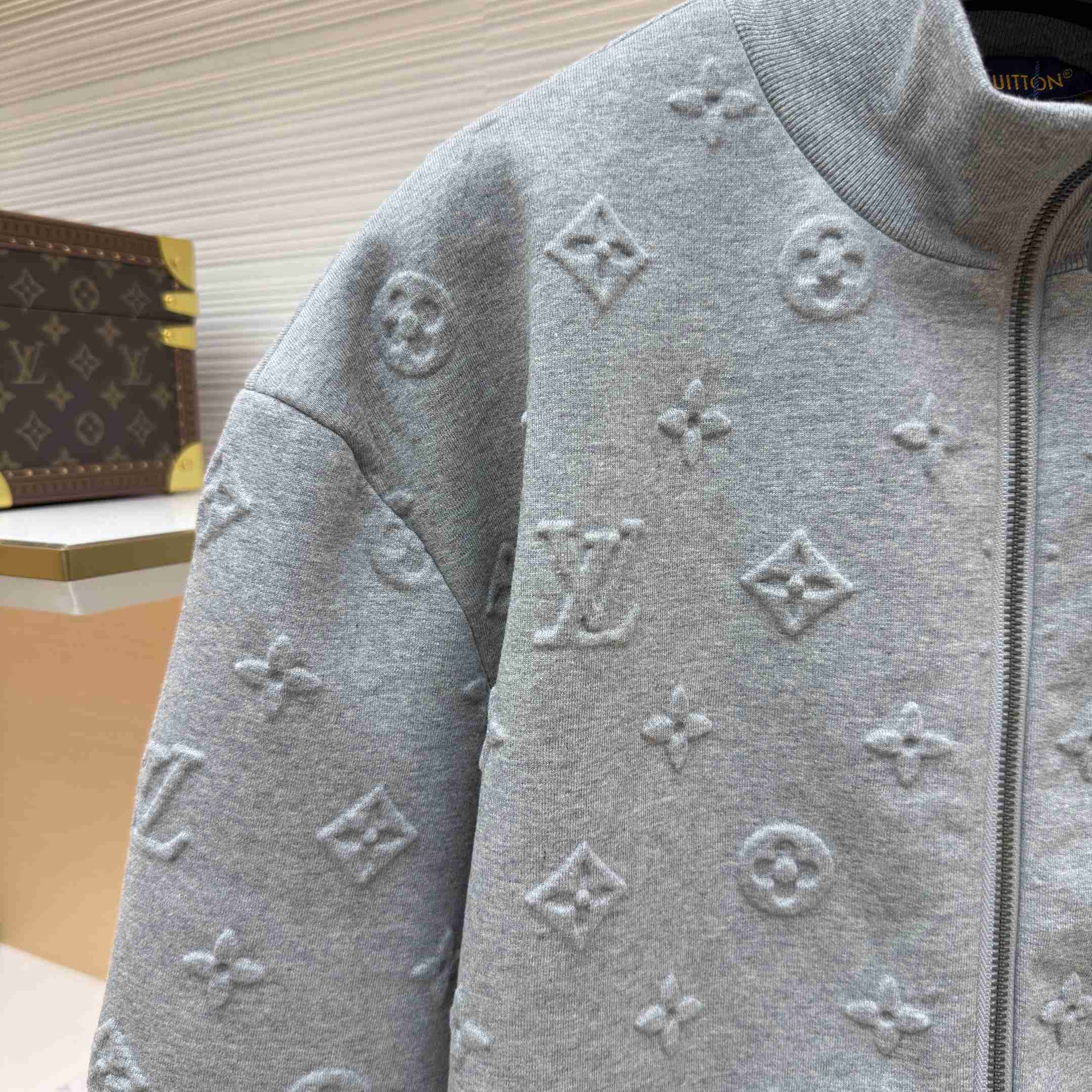 Louis Vuitton Monogram Embossed Track Top 1AK6FV - DesignerGu
