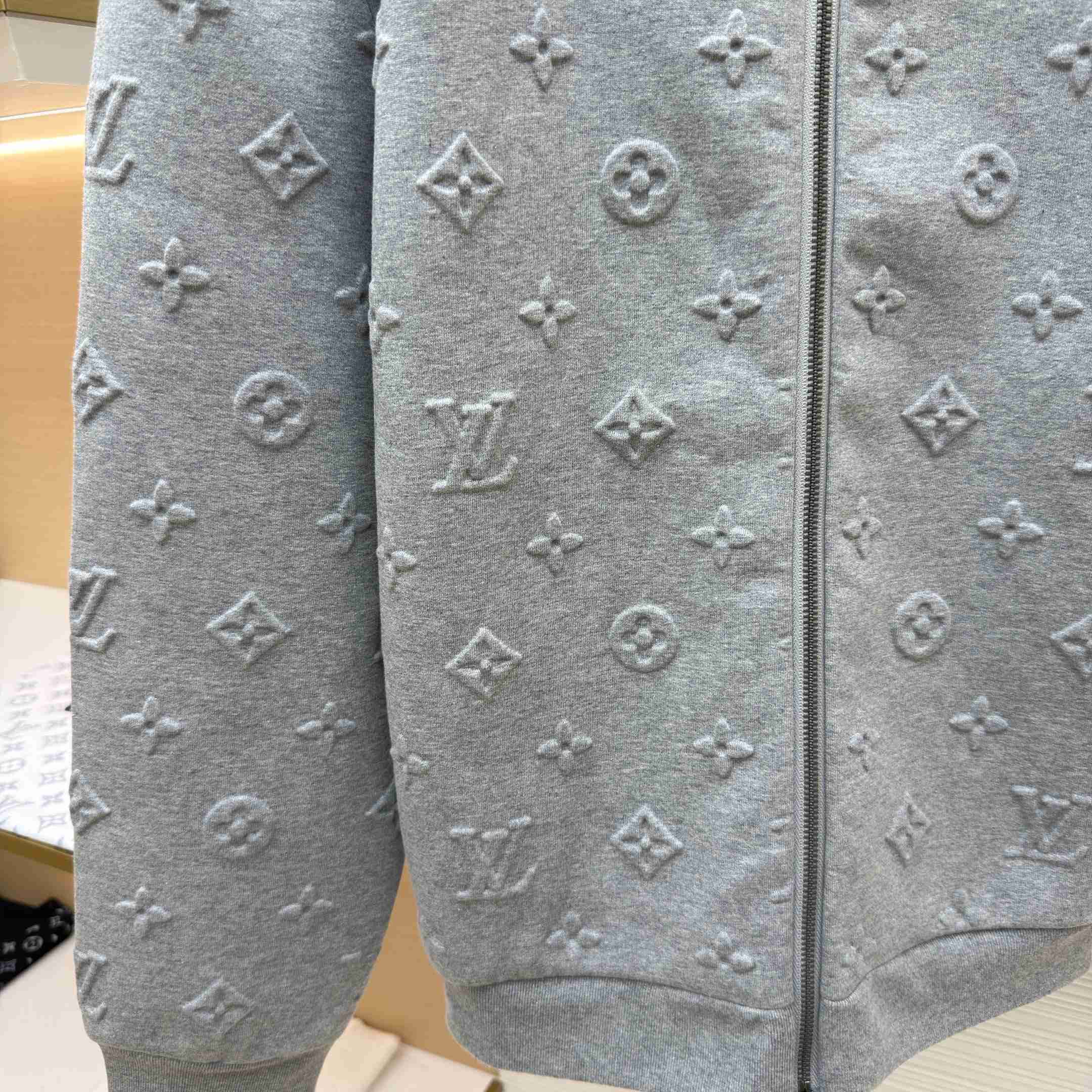 Louis Vuitton Monogram Embossed Track Top 1AK6FV - DesignerGu