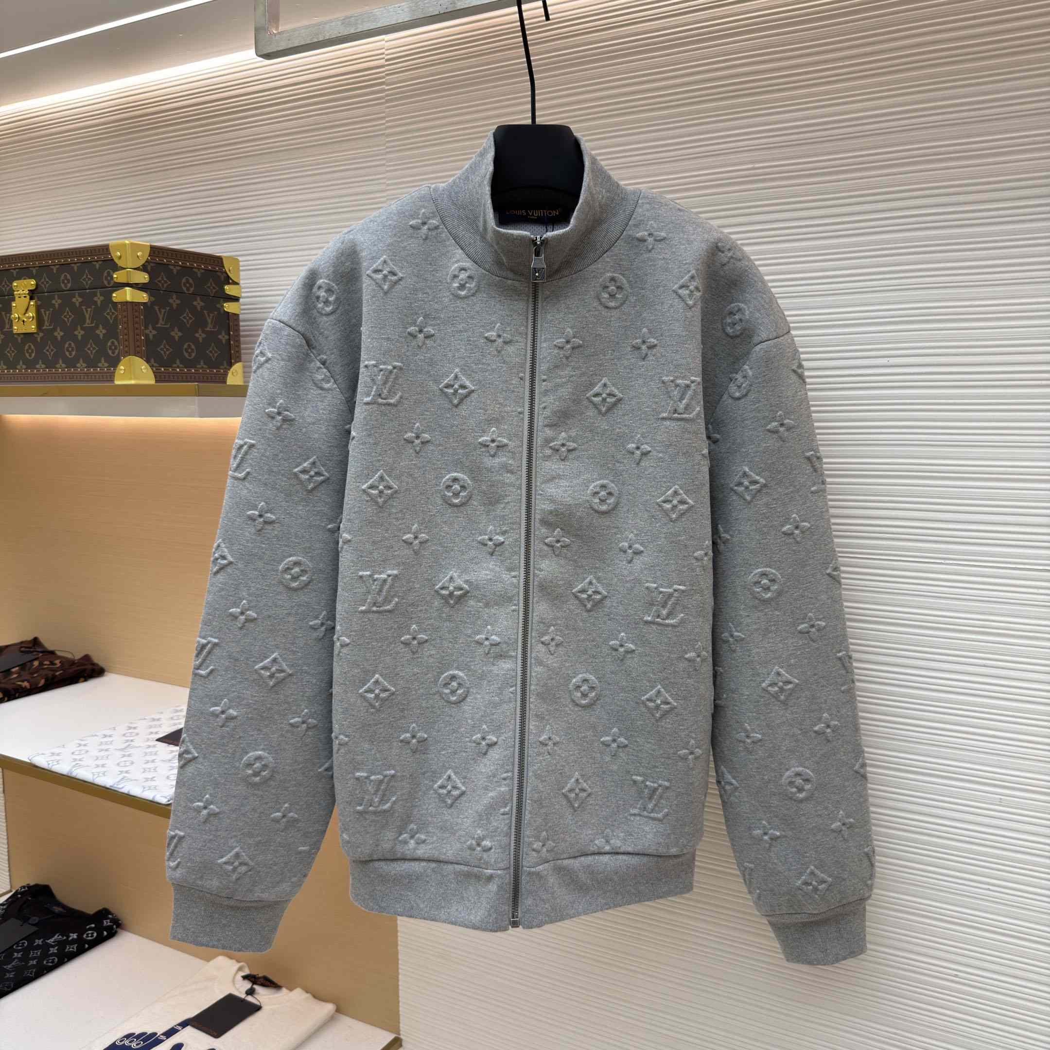 Louis Vuitton Monogram Embossed Track Top 1AK6FV - DesignerGu
