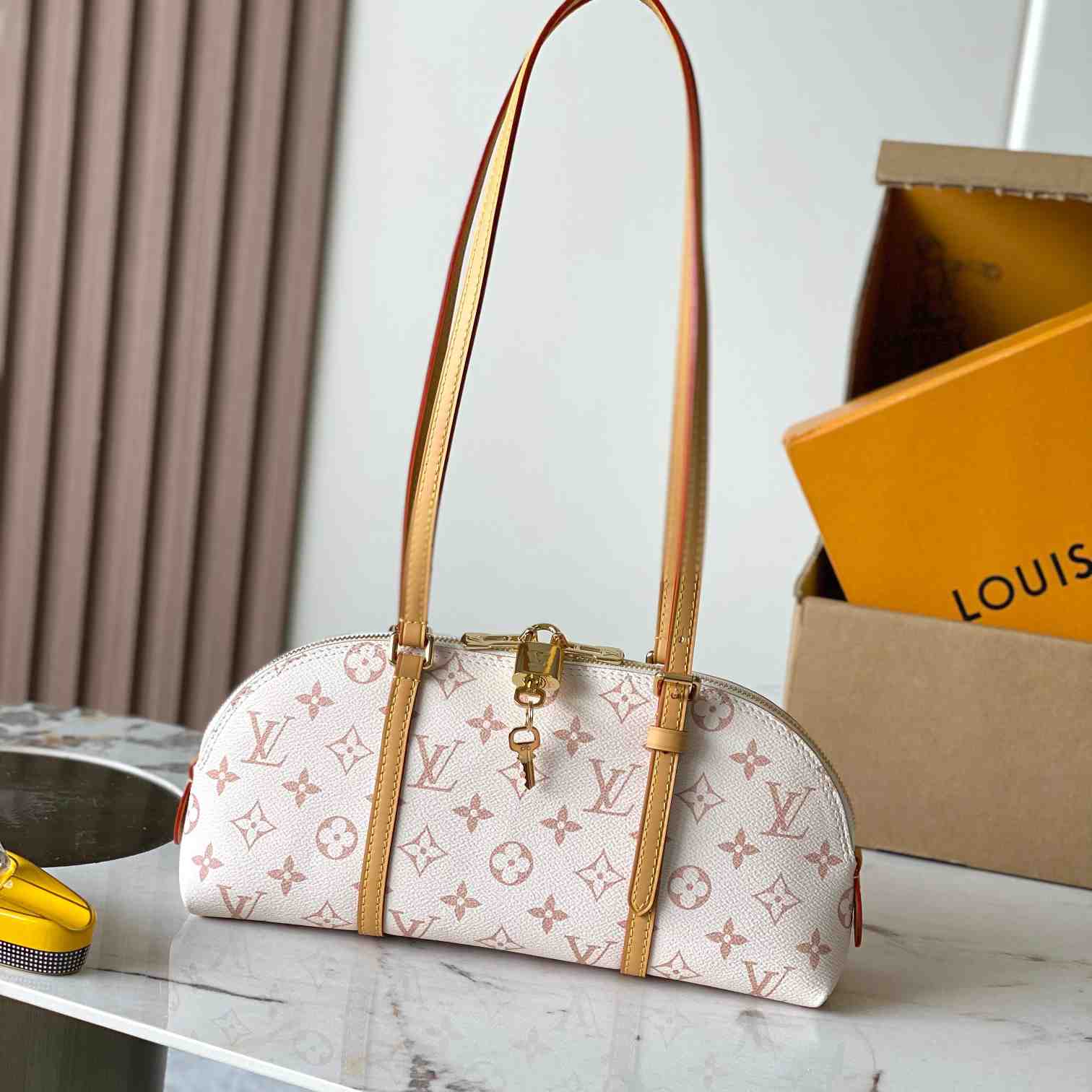 Louis Vuitton Squire East West M2A457 - DesignerGu