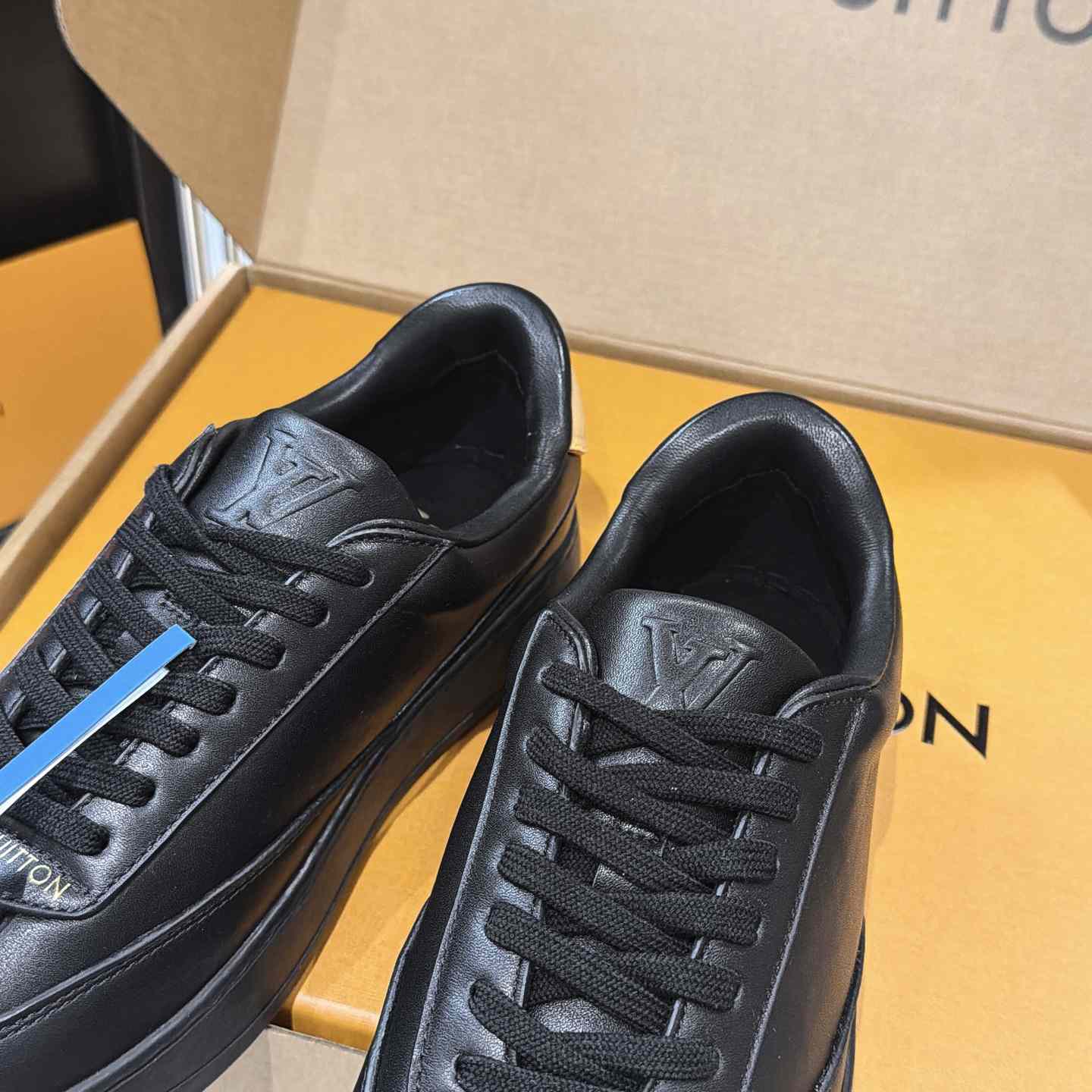 Louis Vuitton LV Flash Sneaker 1AJA41  (upon uk size) - DesignerGu