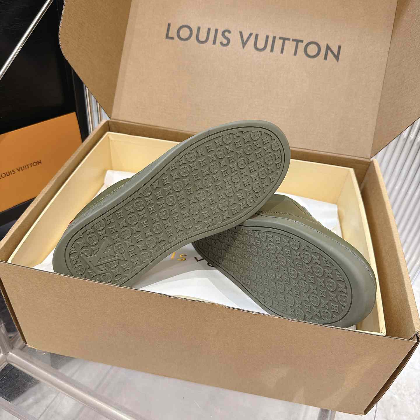 Louis Vuitton LV Flash Sneaker 1AJA58  (upon uk size) - DesignerGu