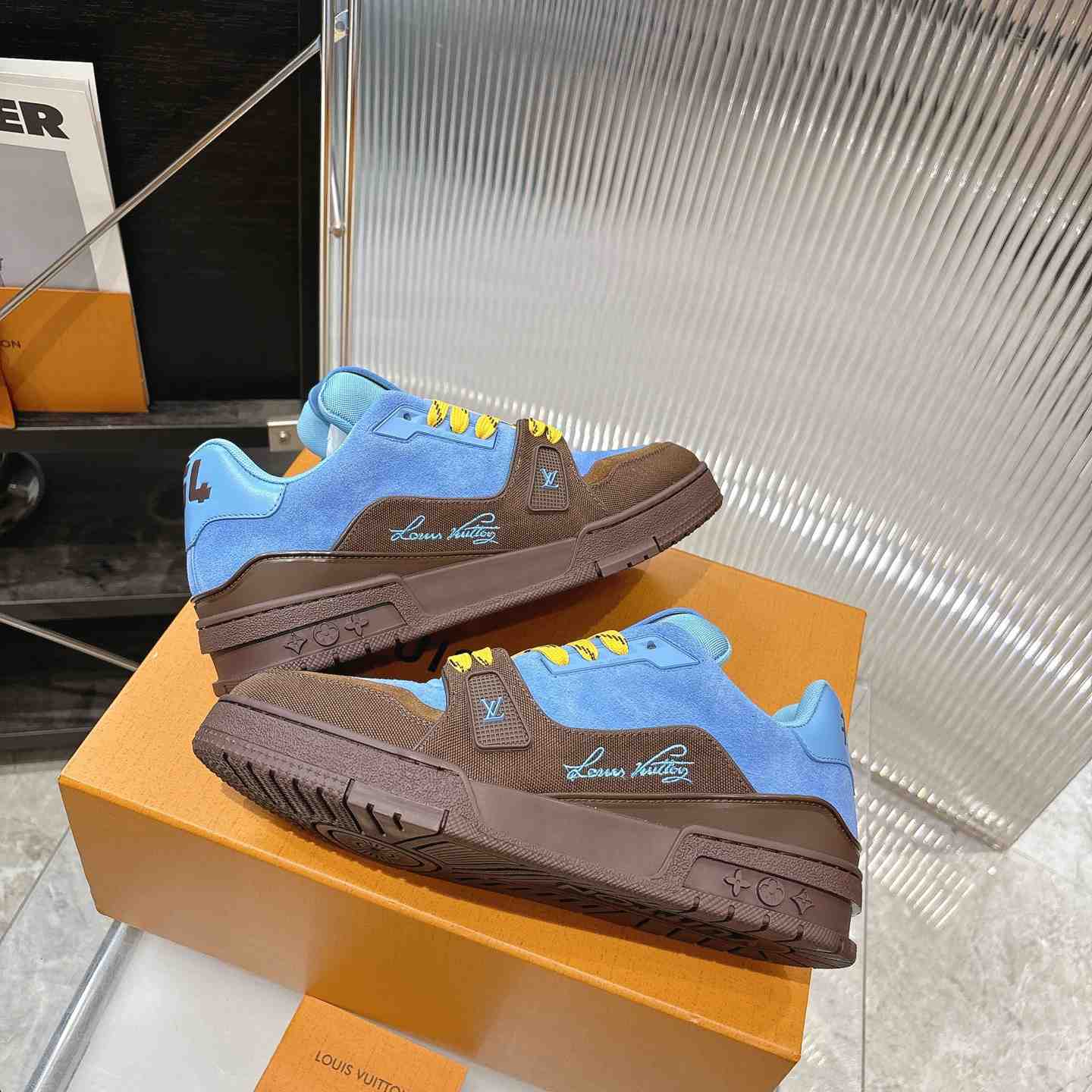 Louis Vuitton LV Trainer Sneaker 1AJ393  (upon uk size） - DesignerGu