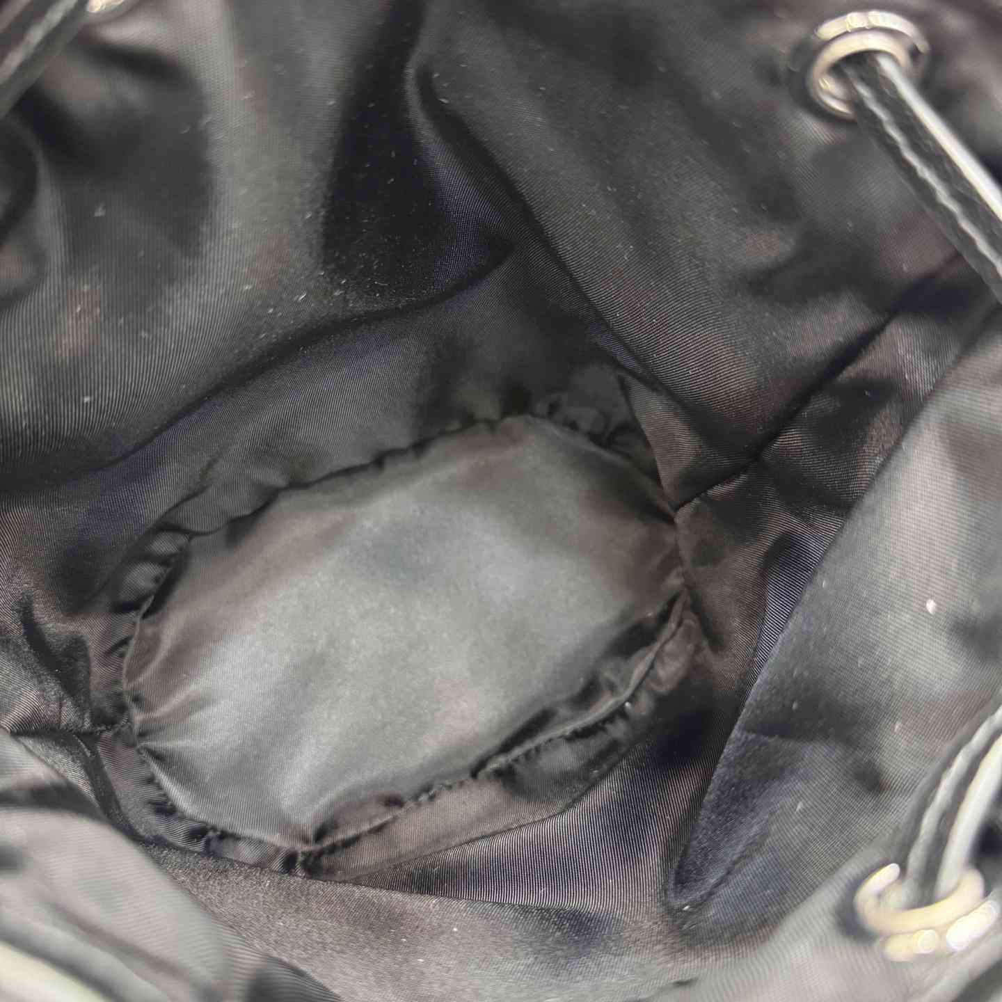 Gucci Mini Bucket Bag With Gucci Plaque 875802 - DesignerGu