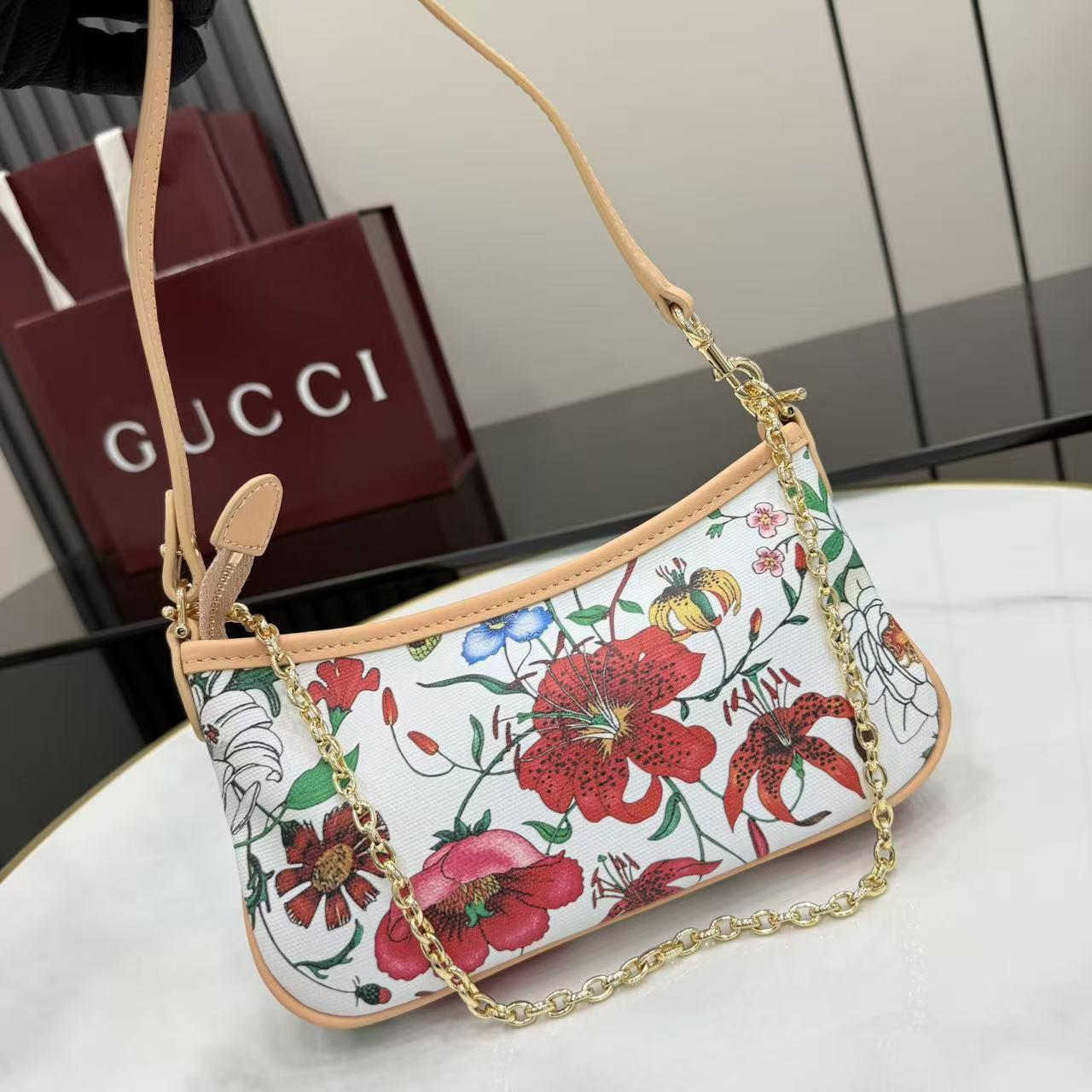 Gucci Gossip Small Shoulder Bag 875847 - DesignerGu