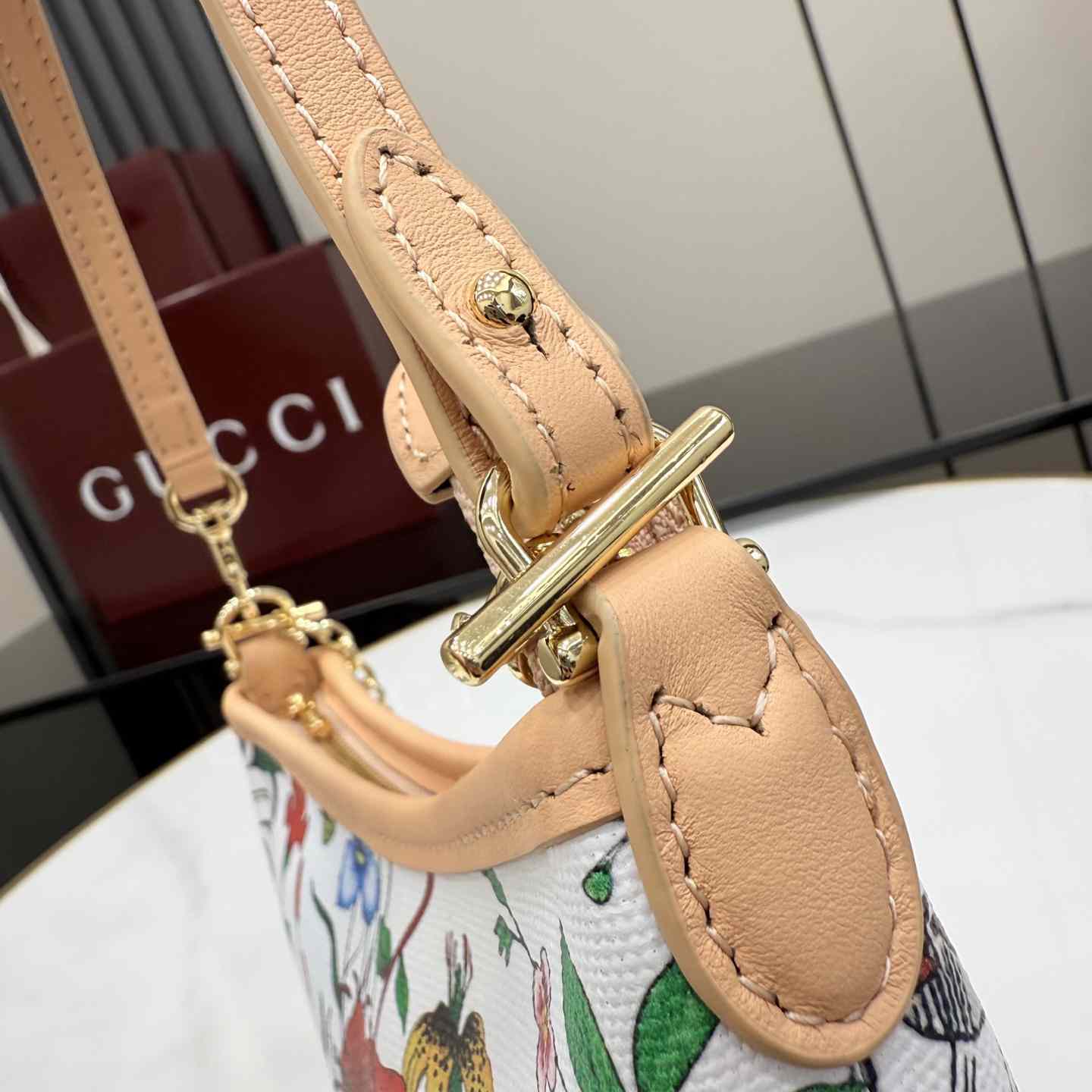 Gucci Gossip Small Shoulder Bag 875847 - DesignerGu