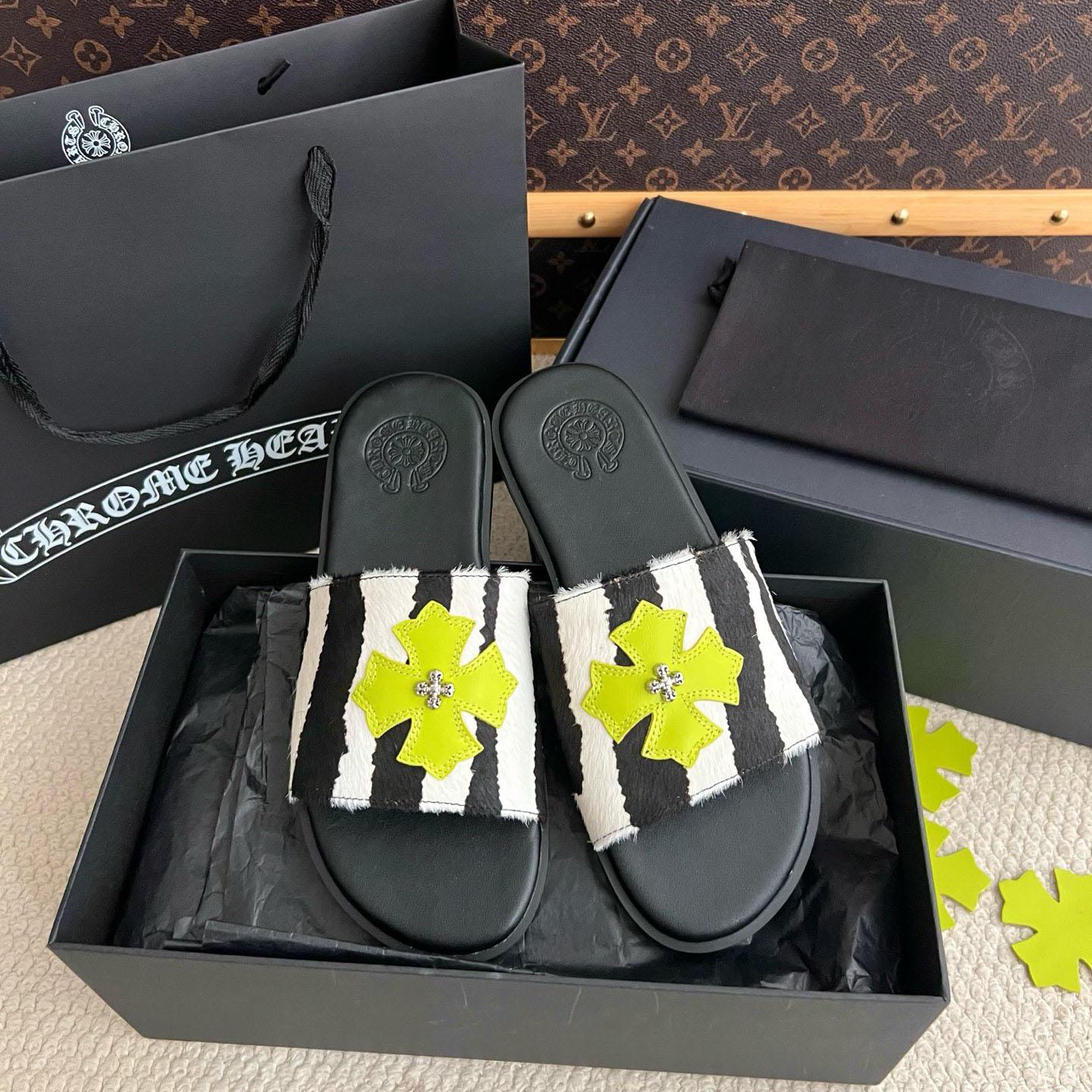 Chrome Hearts Zebra Pattern Flame Silver Cross Slipper - DesignerGu