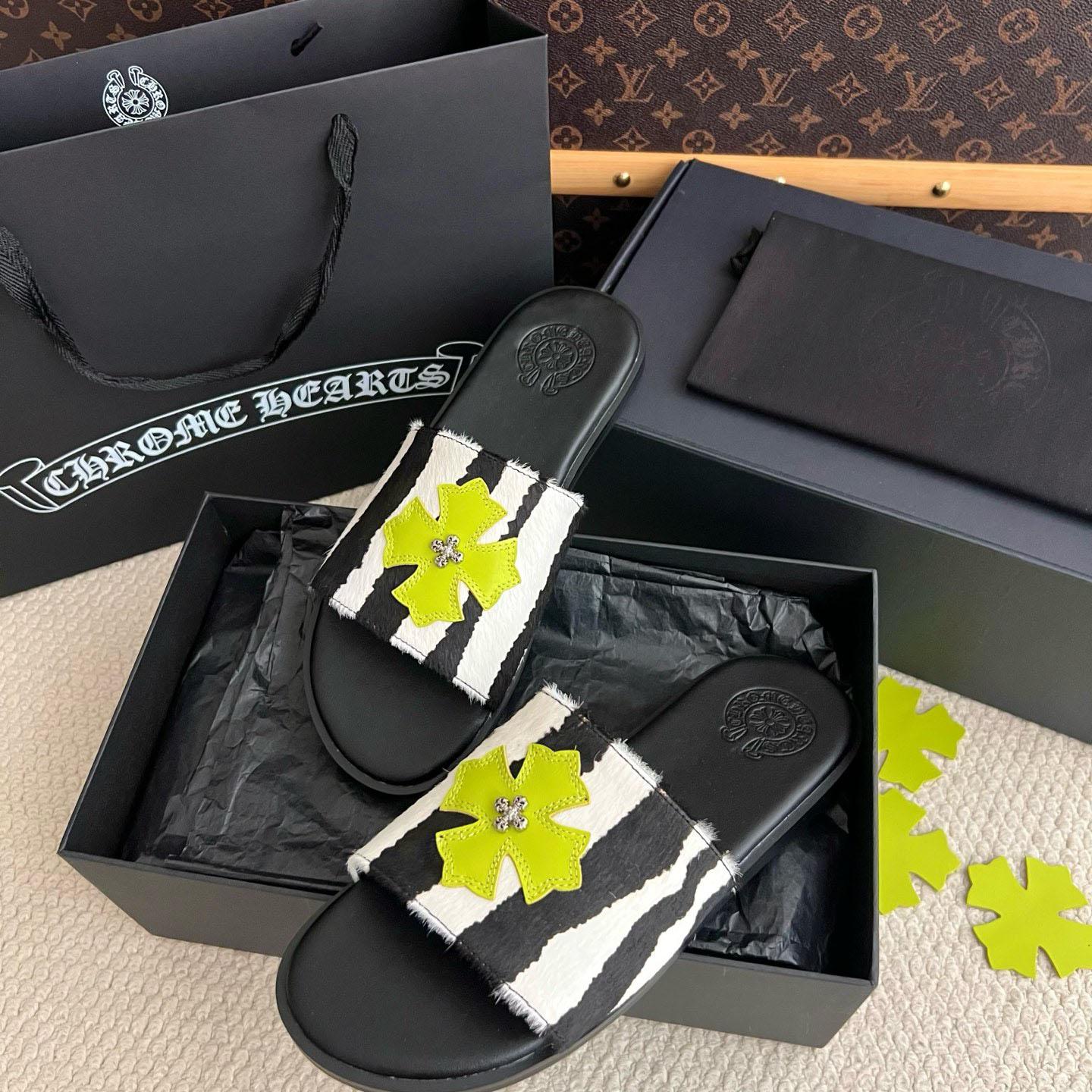Chrome Hearts Zebra Pattern Flame Silver Cross Slipper - DesignerGu