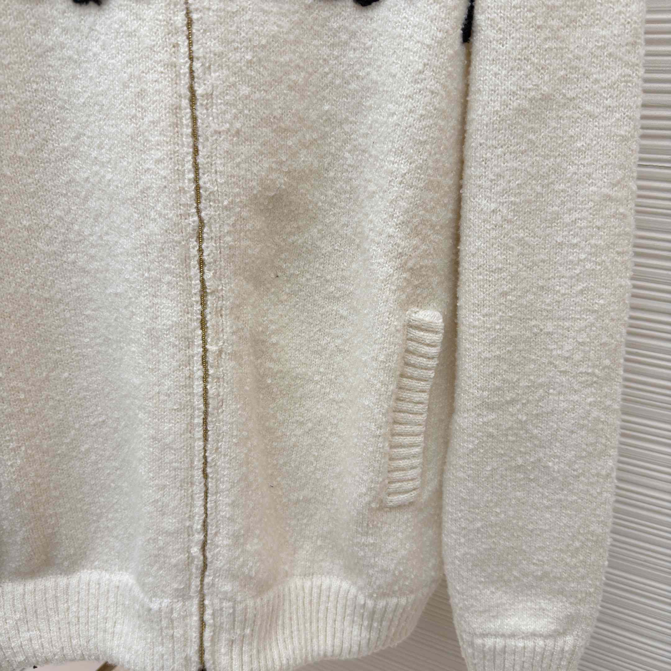 Louis Vuitton Embroidered Signature Zippered Blouson 1AKLWH - DesignerGu