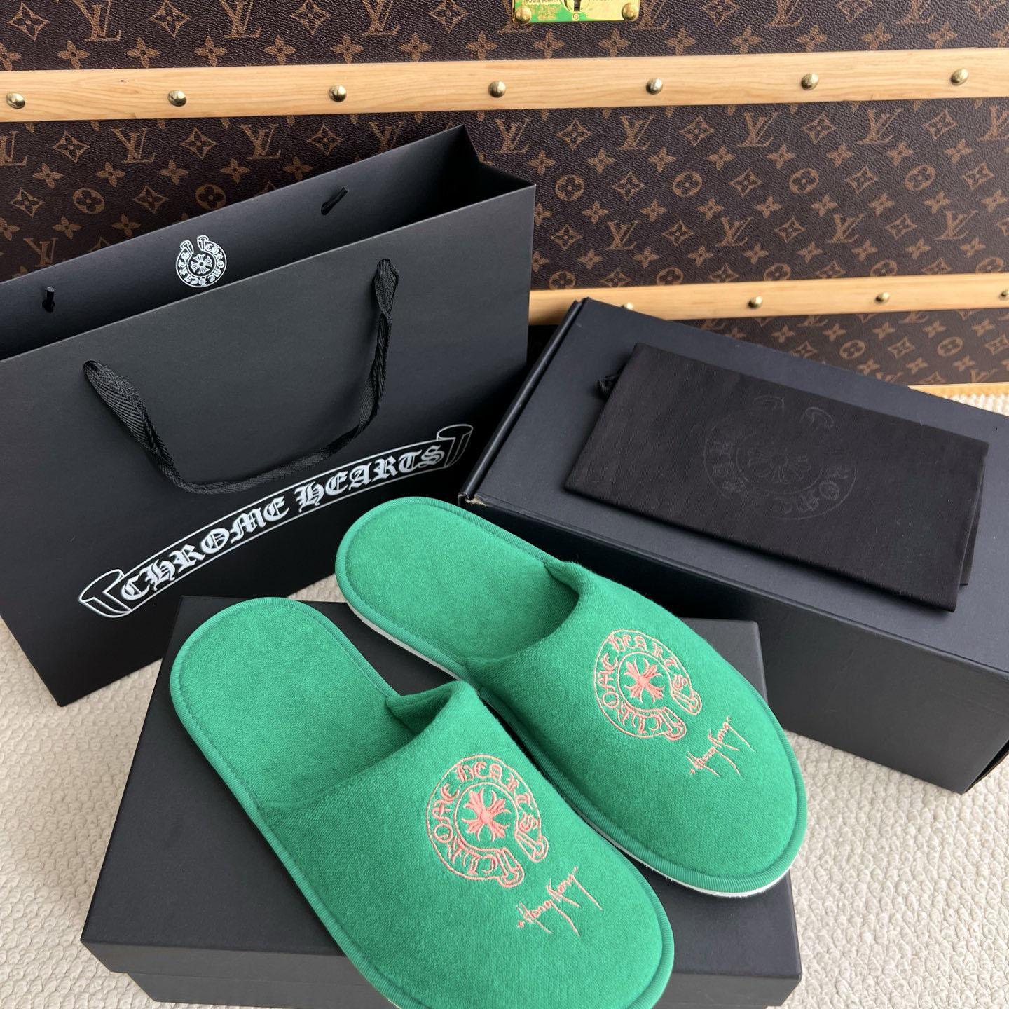 Chrome Hearts Malibu Hotel Slippers  - DesignerGu