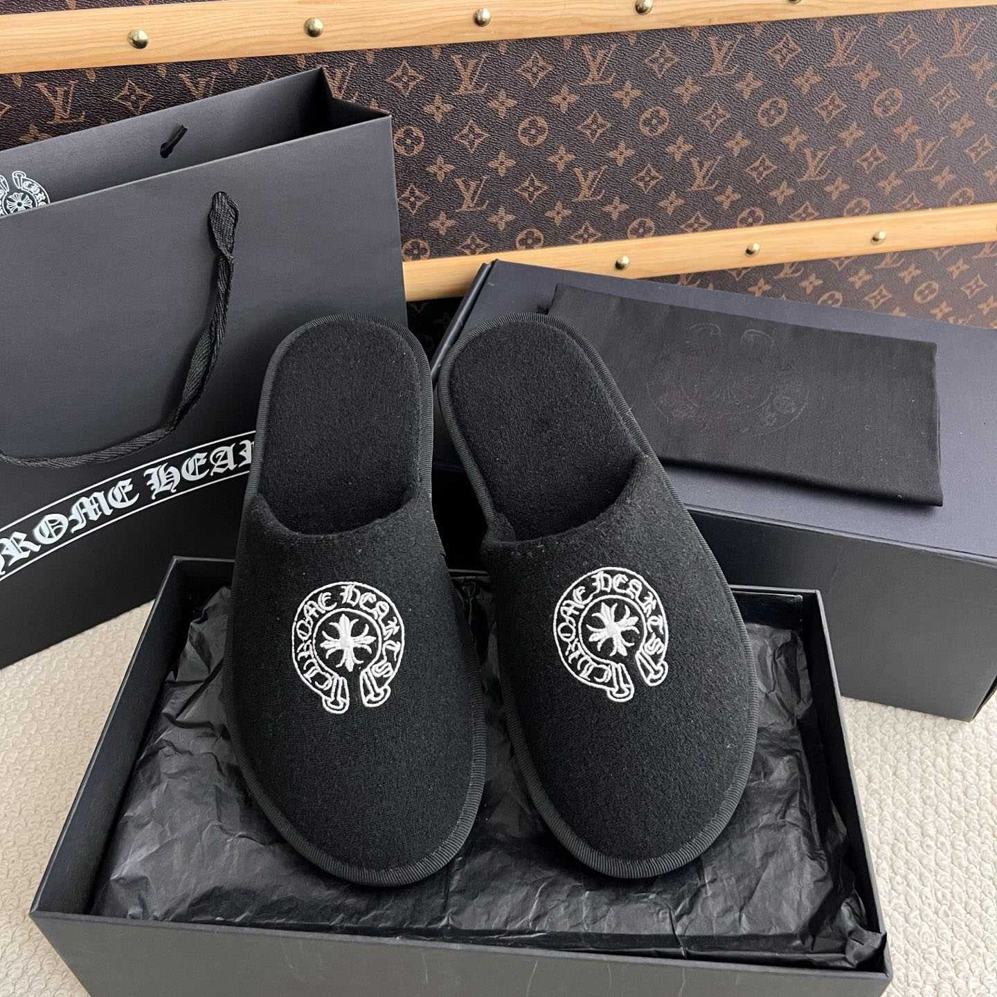 Chrome Hearts Malibu Hotel Slippers  - DesignerGu