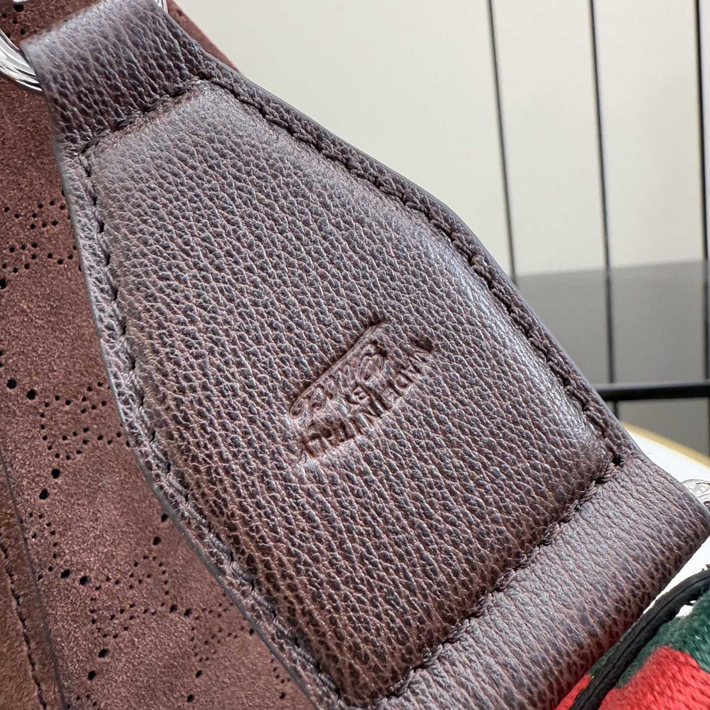 Gucci Brera Medium Crossbody Bag A006X0 - DesignerGu