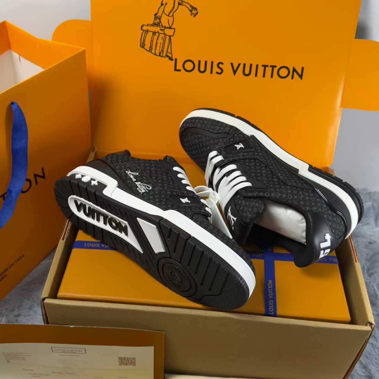 Louis Vuitton LV Trainer Sneaker 1AKPCE（upon uk size） - DesignerGu