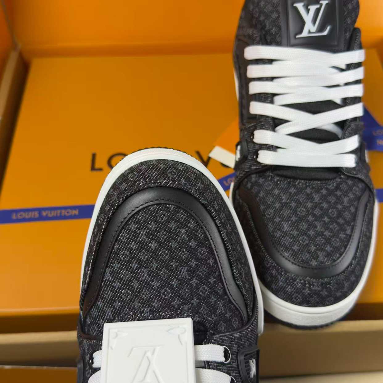 Louis Vuitton LV Trainer Sneaker 1AKPCE（upon uk size） - DesignerGu