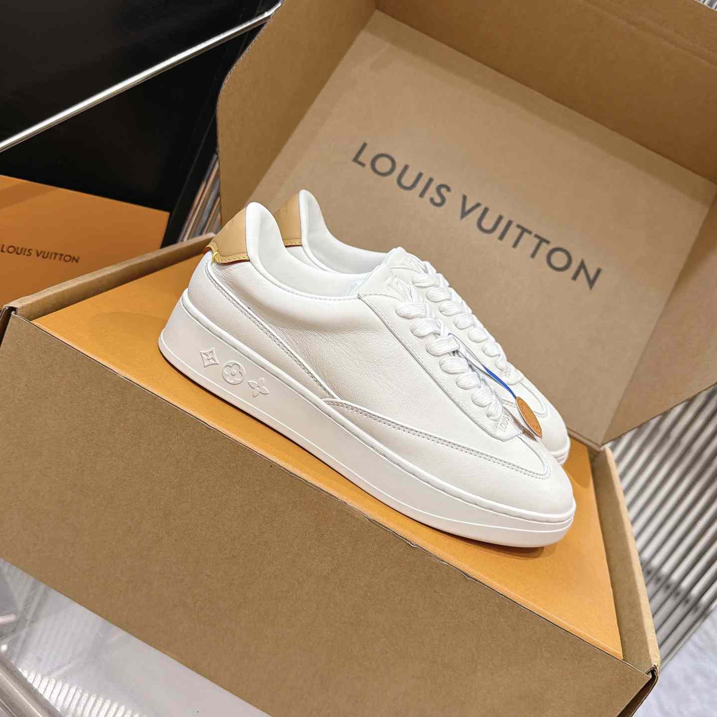 Louis Vuitton LV Flash Sneaker 1AJA24  (upon uk size) - DesignerGu