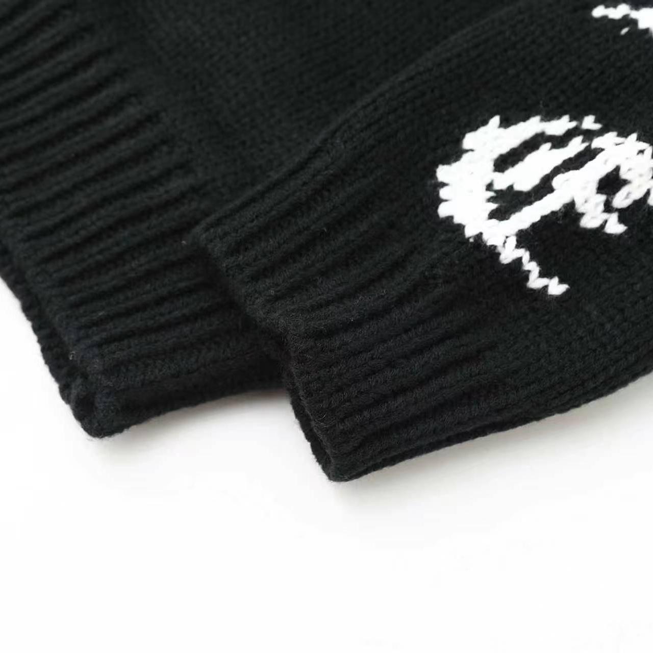 Supreme Old English Sleeves Sweater 'Black' - DesignerGu