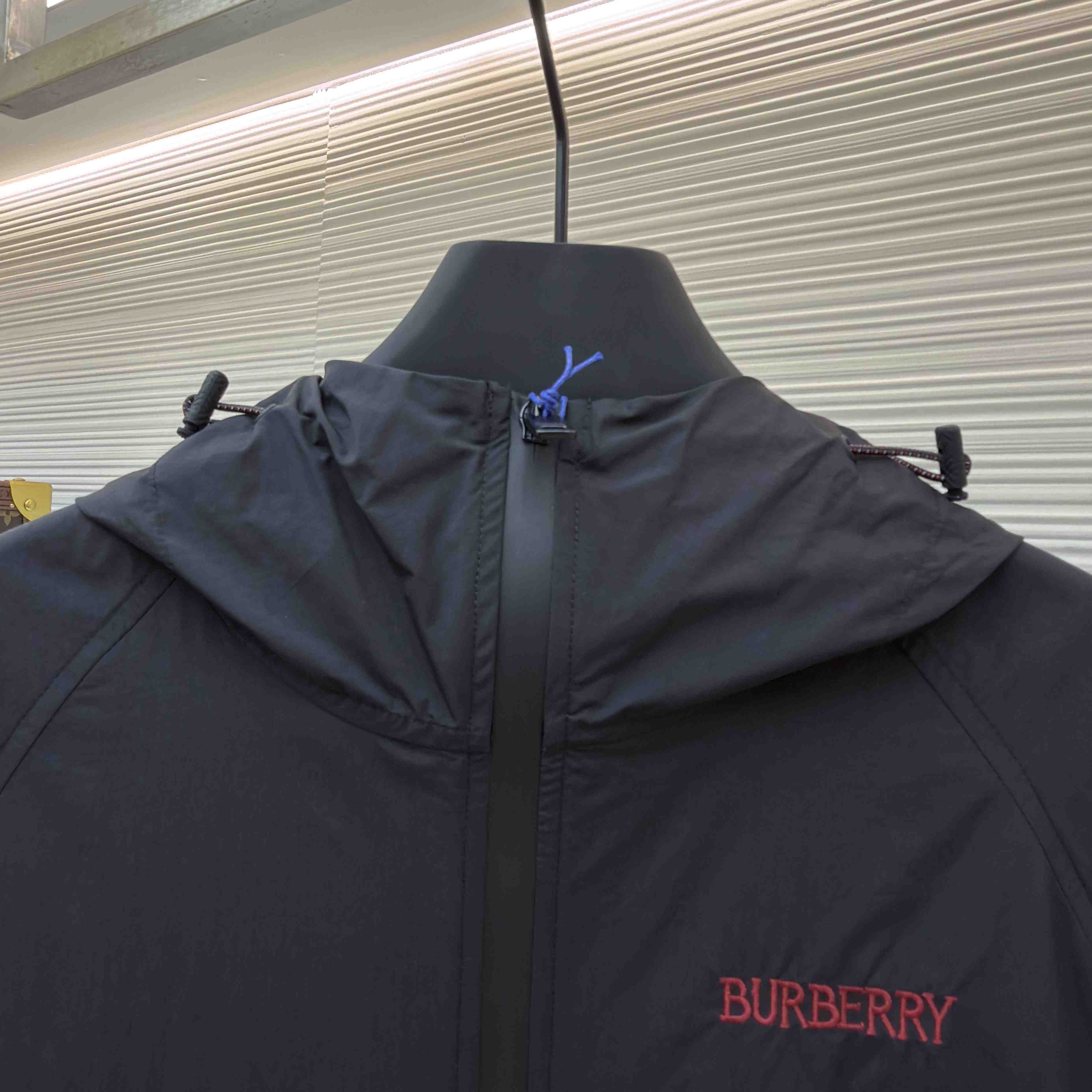 Burberry Heart Knight Nylon Clapton Hooded Jacket - DesignerGu