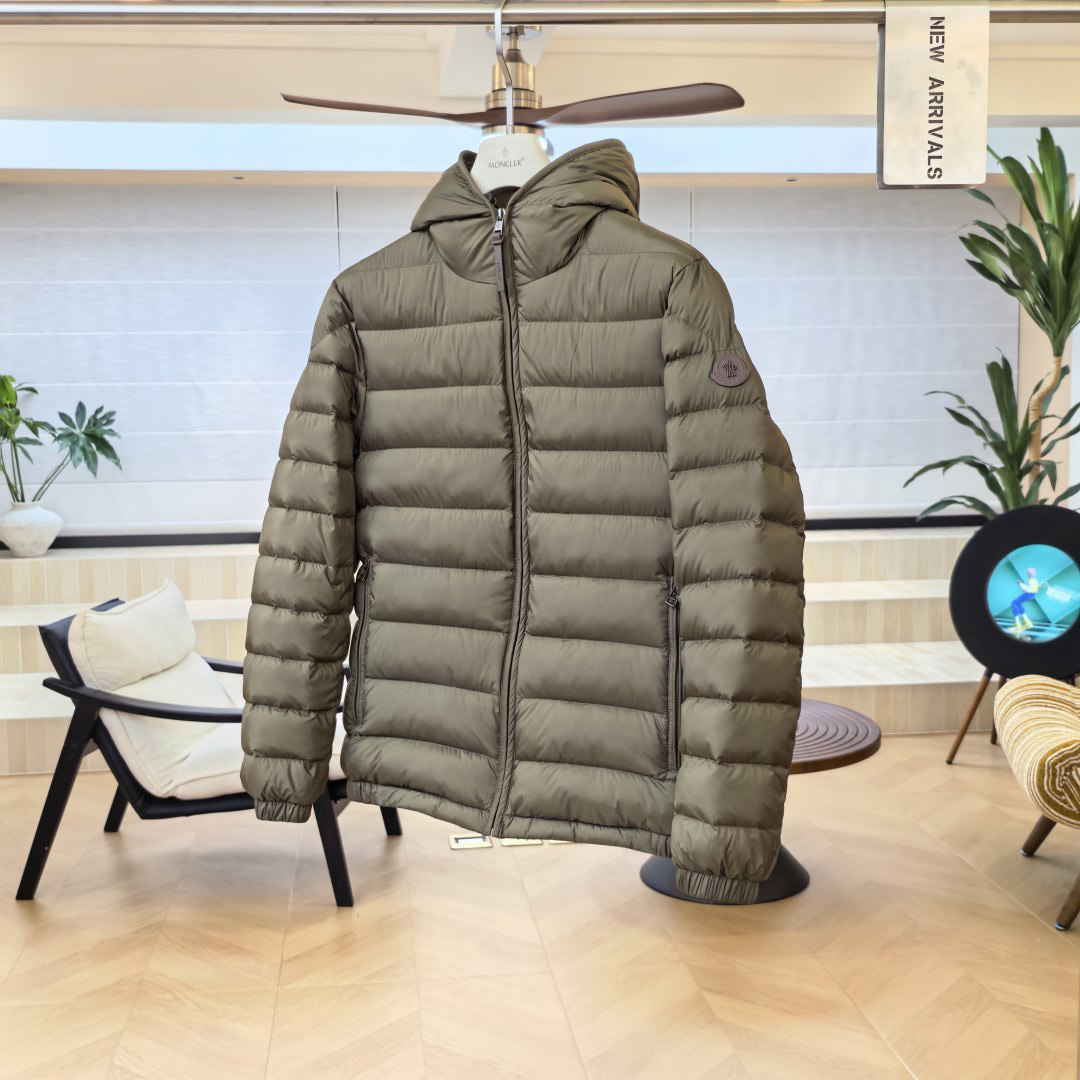 Moncler Solienn Hooded Short Down Jacket - DesignerGu