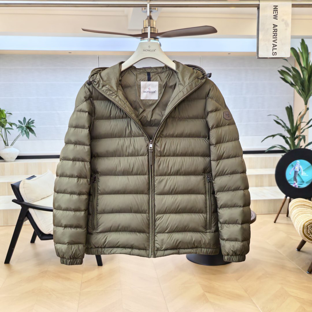 Moncler Solienn Hooded Short Down Jacket - DesignerGu