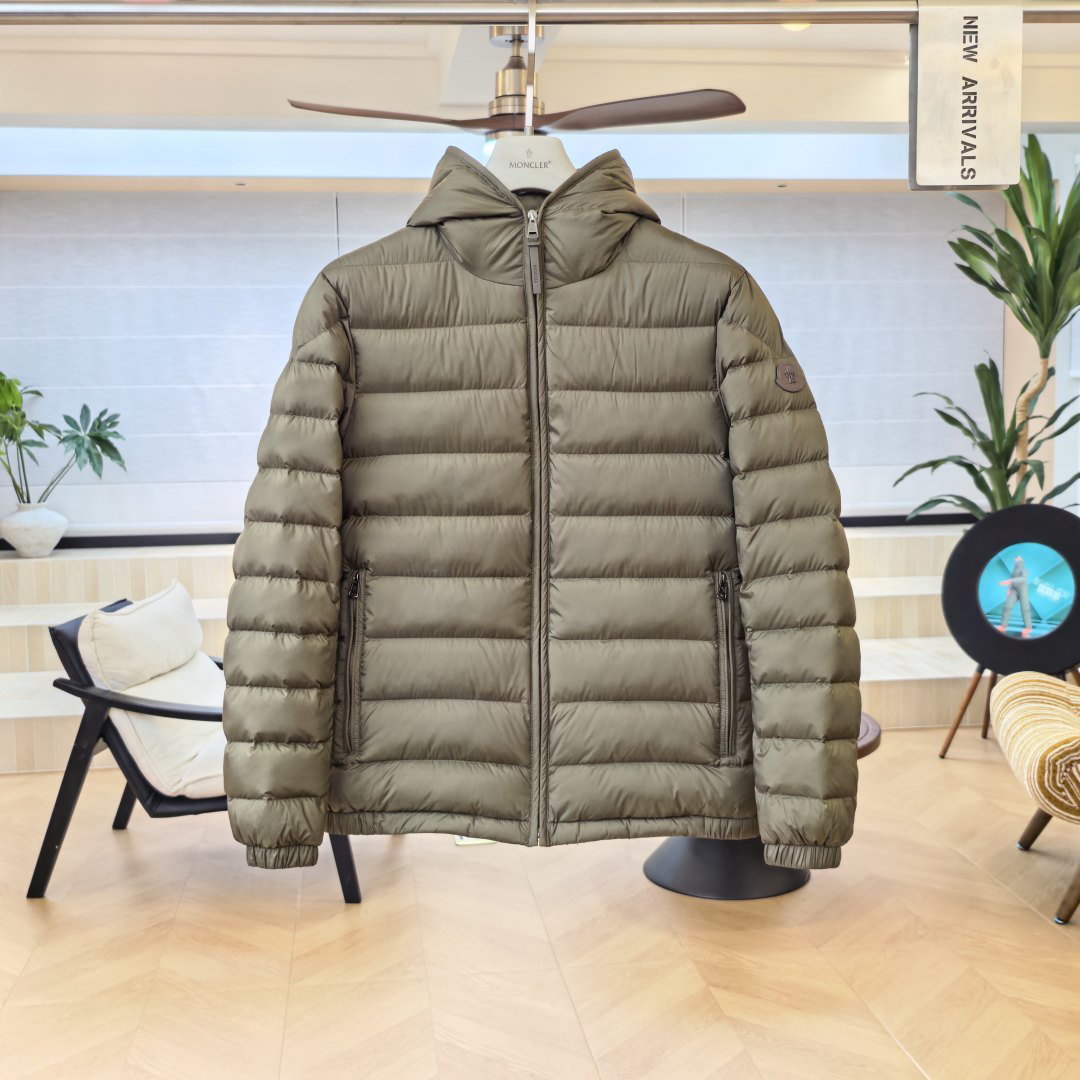 Moncler Solienn Hooded Short Down Jacket - DesignerGu