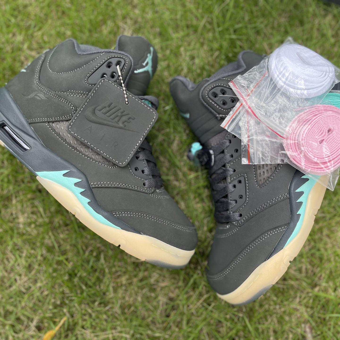 Solefly x Air Jordan 5 Retro  IU0734-001 - DesignerGu