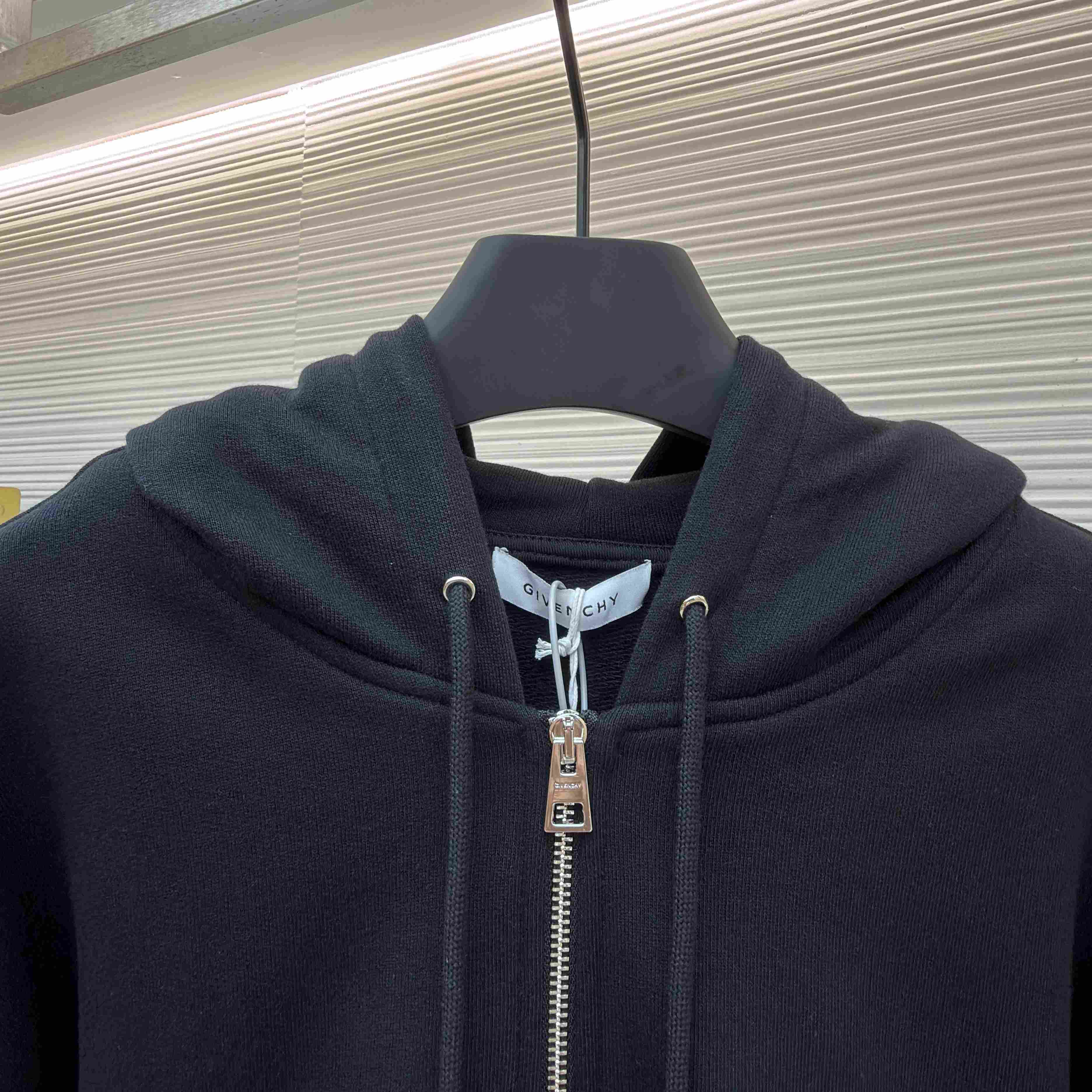 Givenchy Zipped Hoodie - DesignerGu