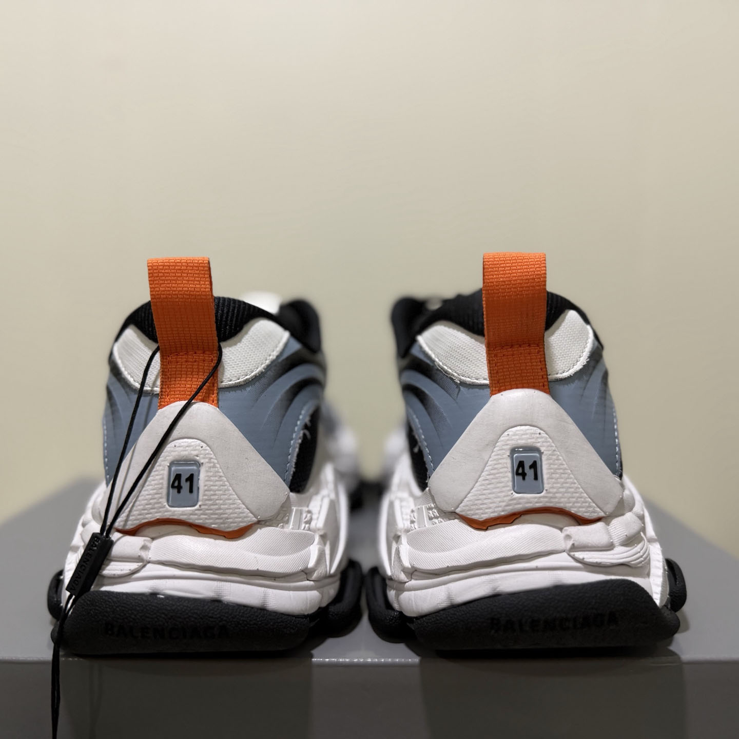 Balenciaga  Triple S.2 GRADIENT Sneaker  - DesignerGu
